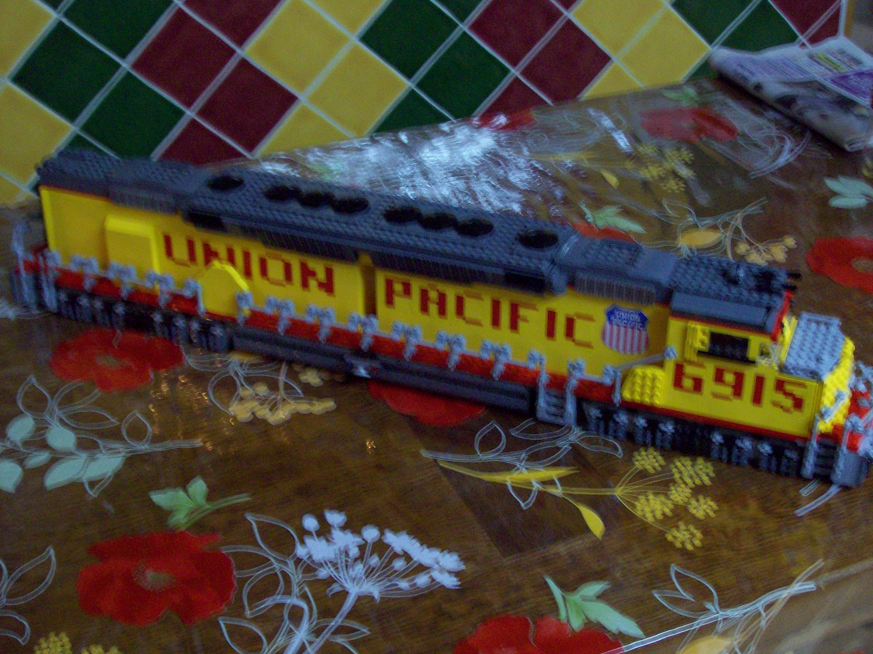 locomotive_union_pacific_emd_dd40x-08.jpg