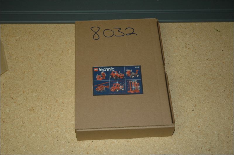 8032_box.jpg