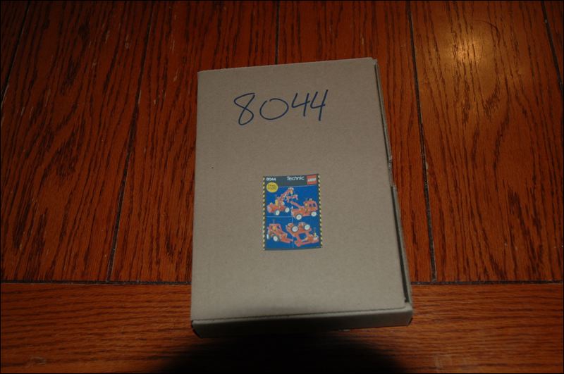 8044_box.jpg