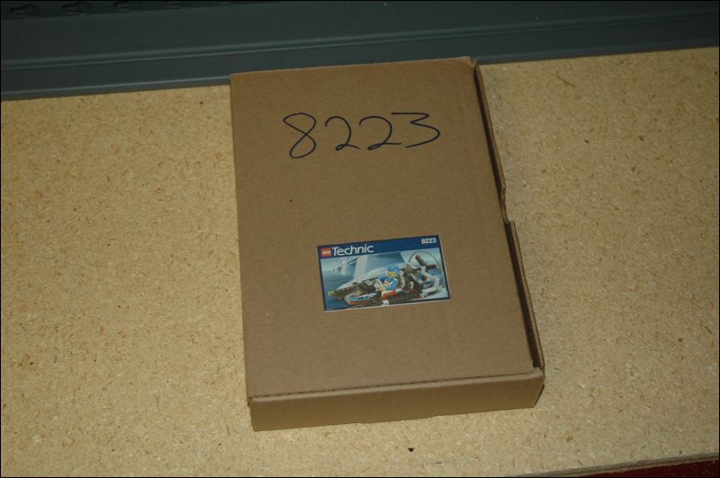 8223_box.jpg