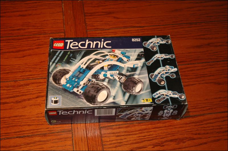 8252_box.jpg
