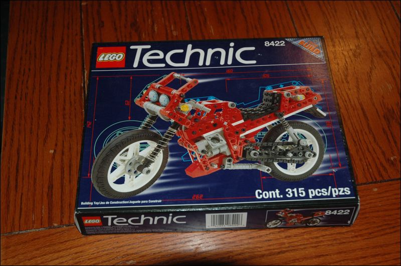 8422_box.jpg