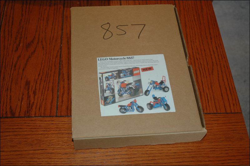 857_box.jpg