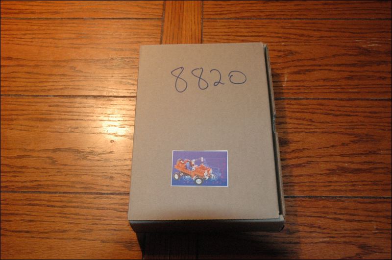 8820_box.jpg