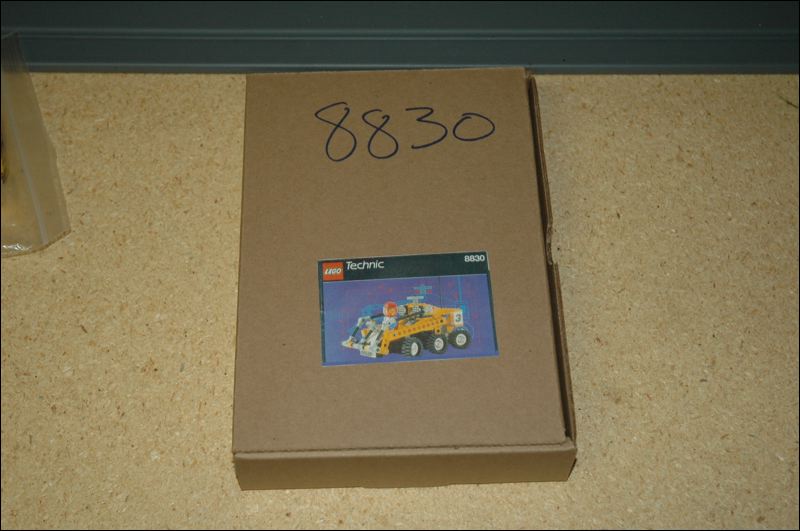8830_box.jpg