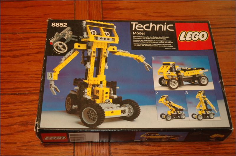 8852_box.jpg