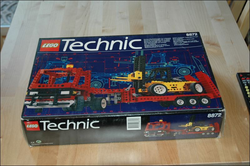8872_box.jpg