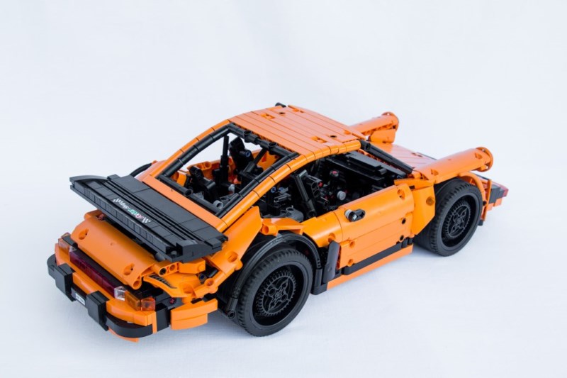 porsche930-18.jpg