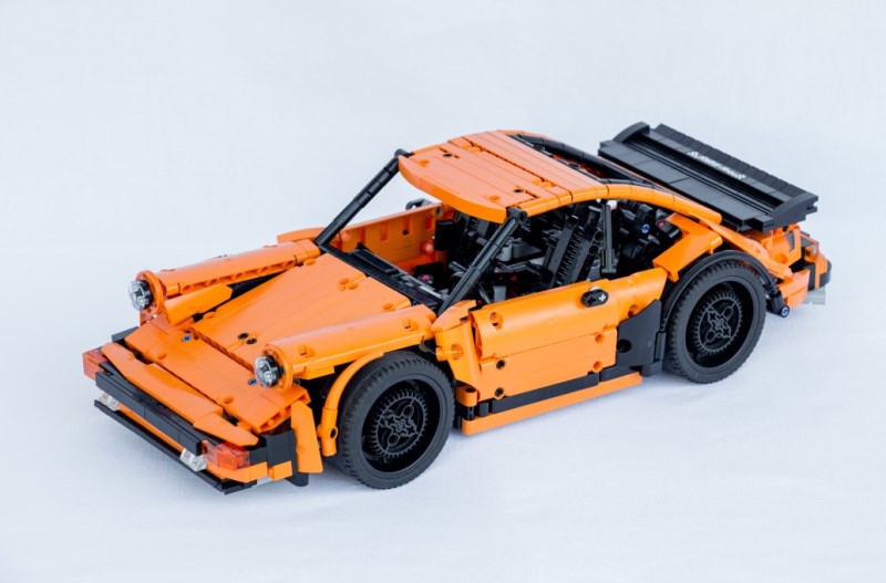 porsche930-3.jpg