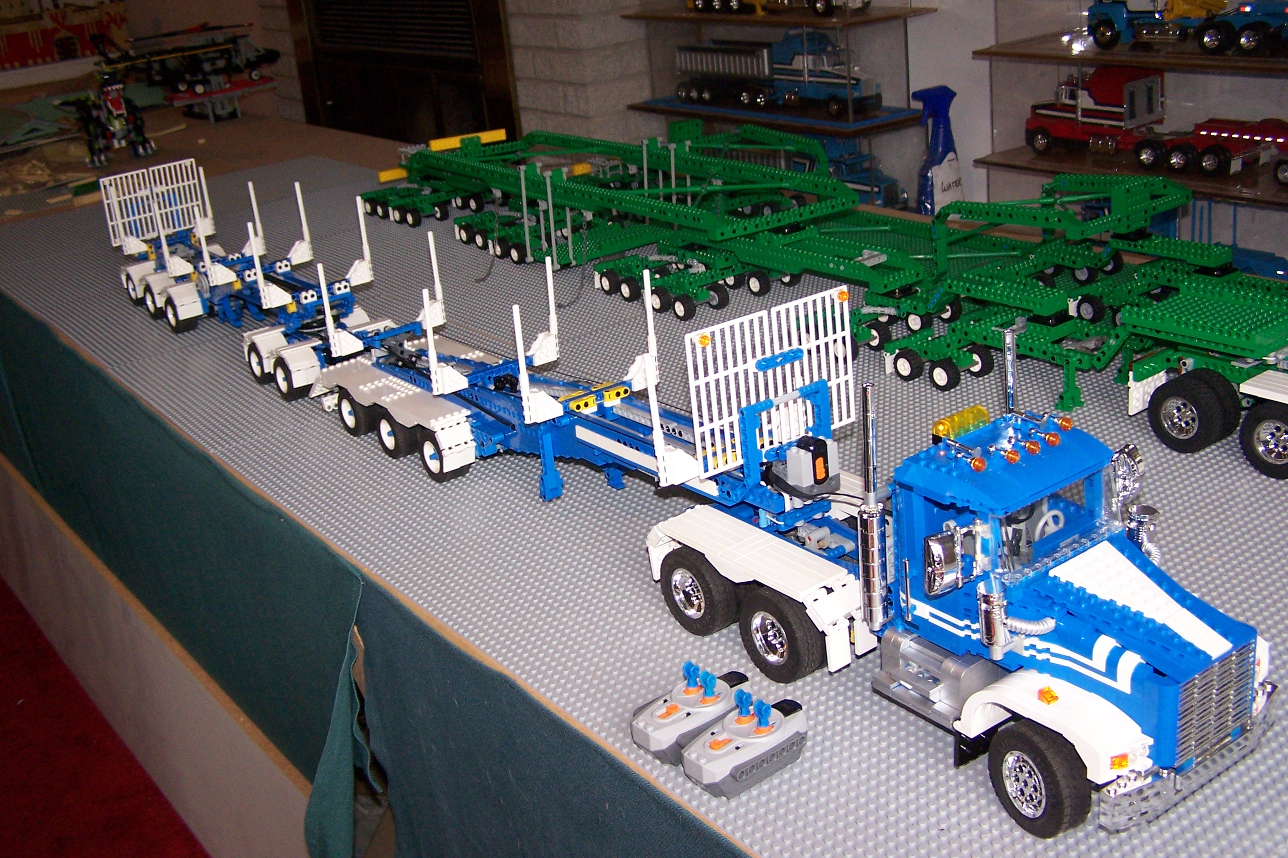lego_trucks_004.jpg