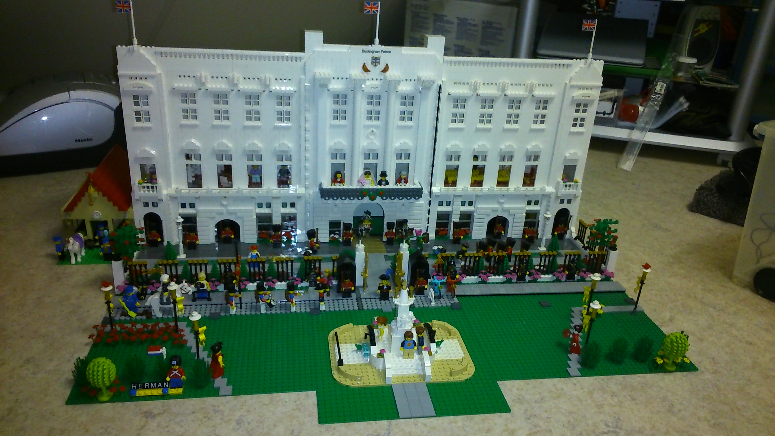 buckingham_palace_64.jpg