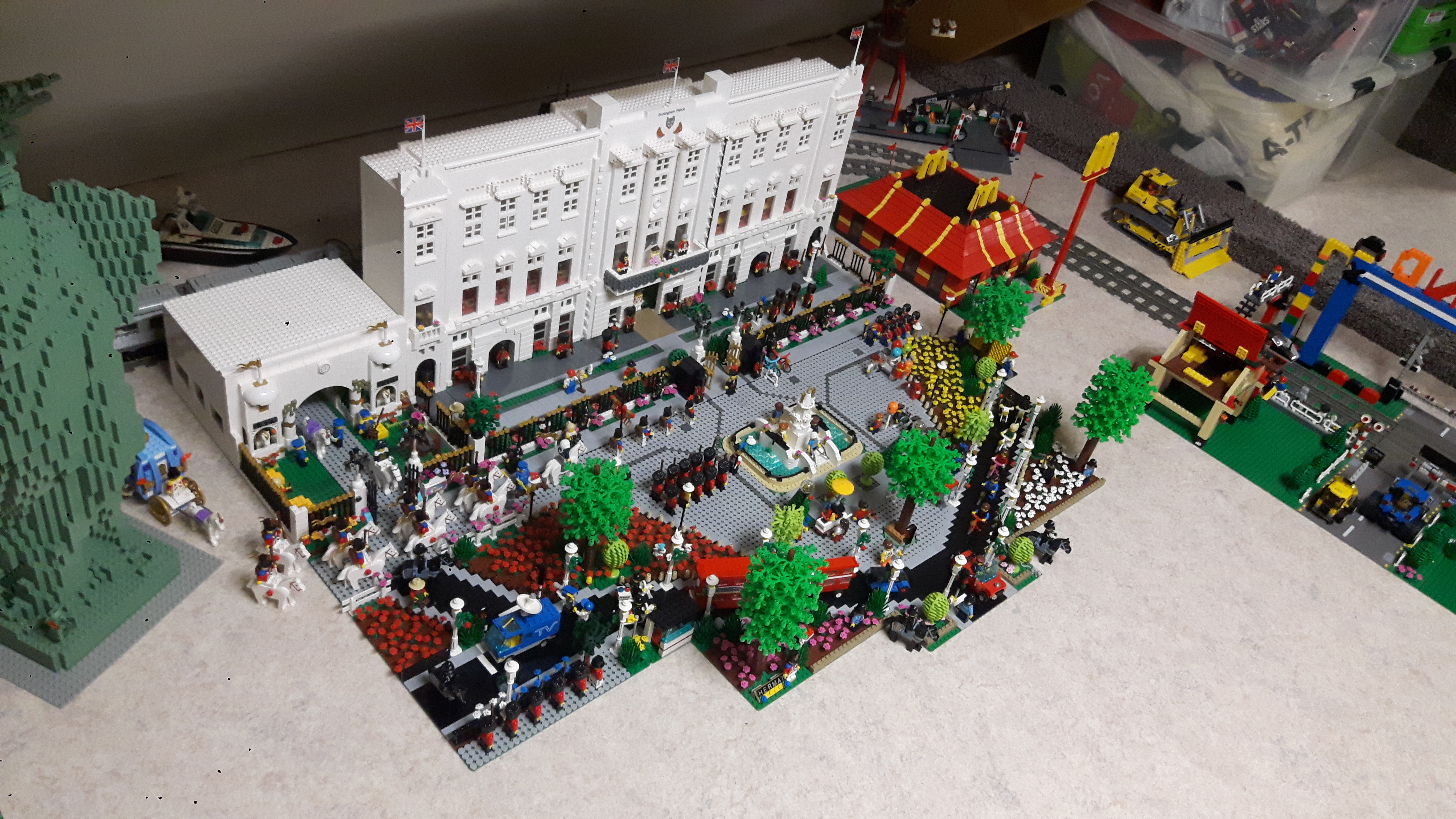 buckingham_palace_83.jpg