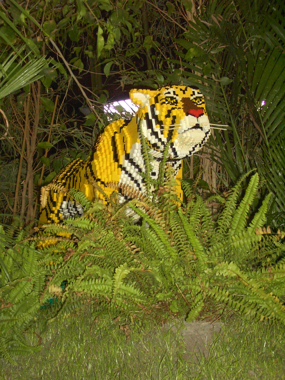 pict2001.jpg