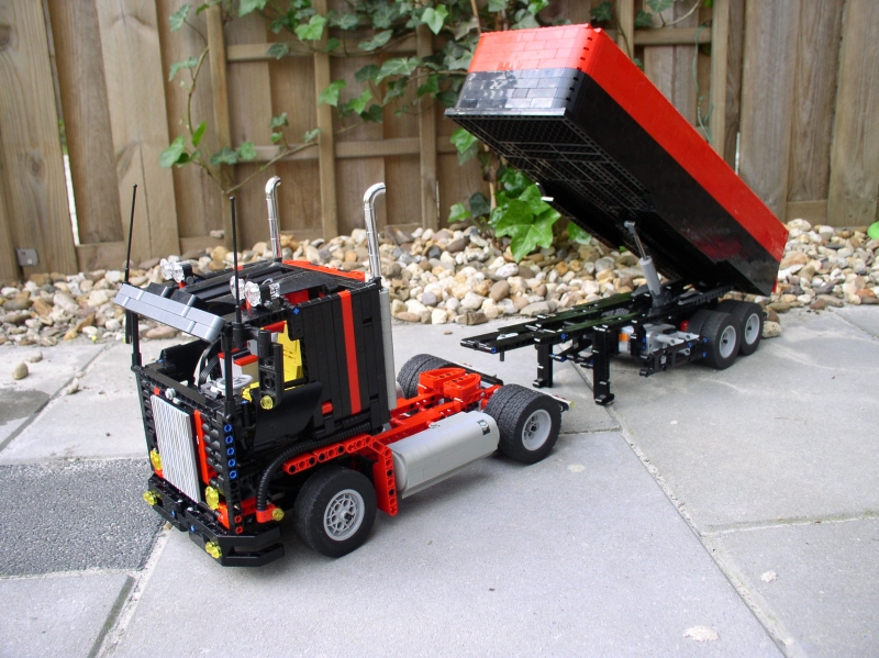 8285_plus_dump_trailer_01.jpg