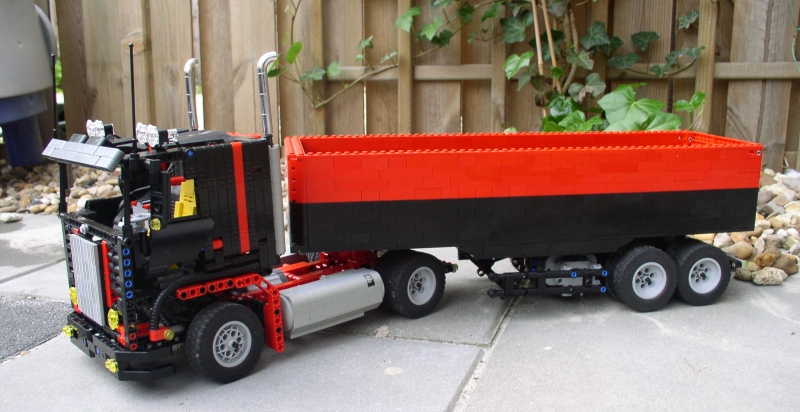 8285_plus_dump_trailer_05a.jpg