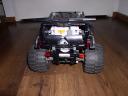 8070_black-version_rc_06.jpg