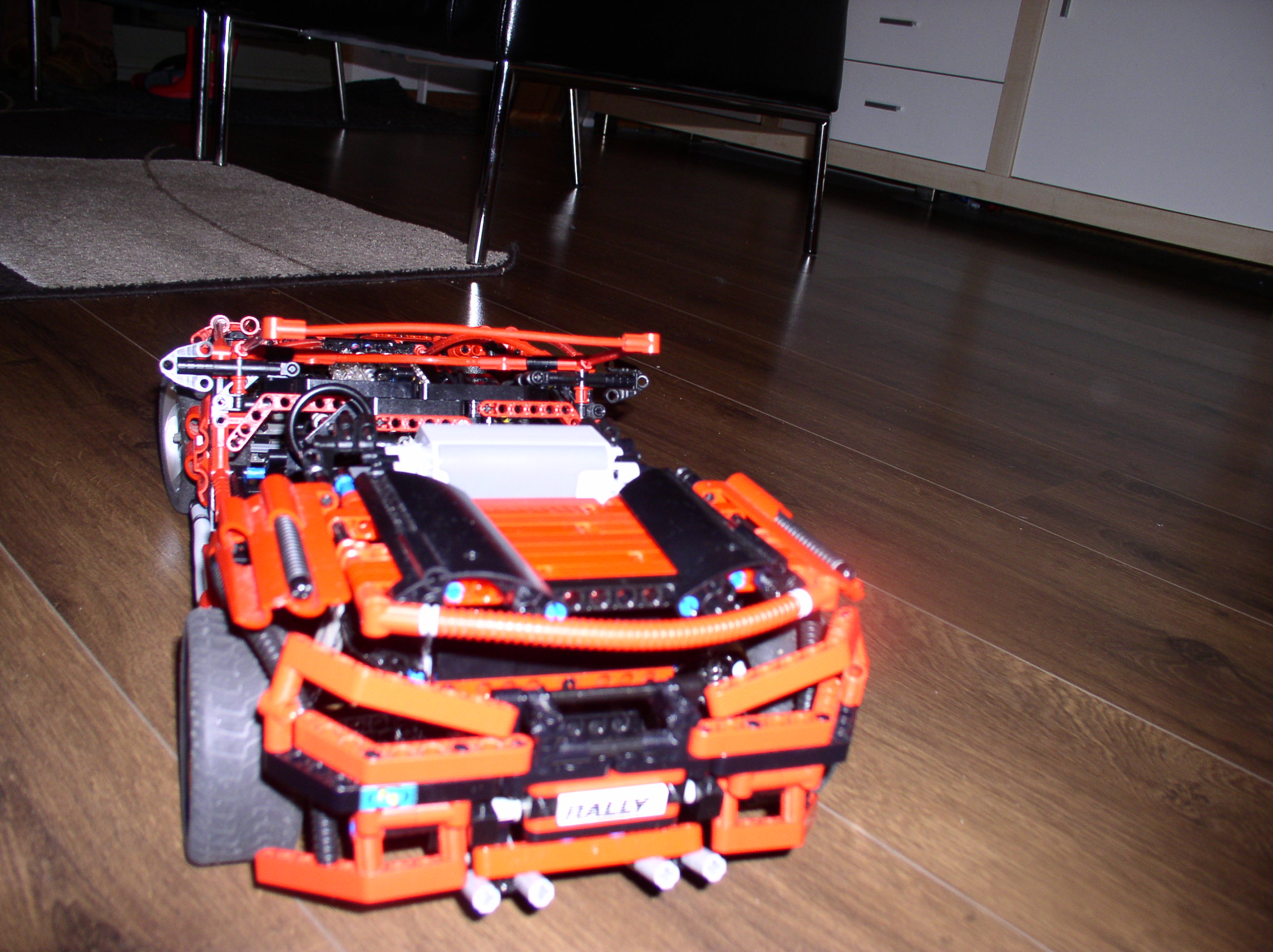 8448-red-car-with-eletrical-motors-10.jpg