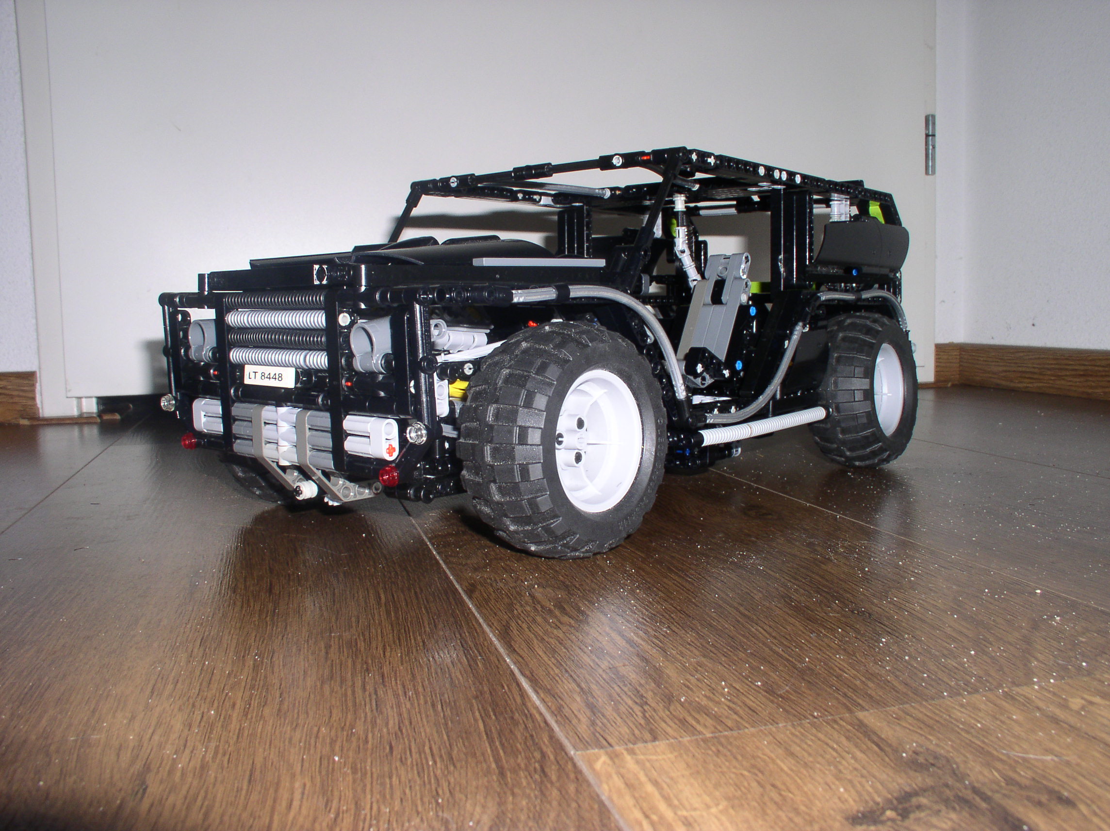 black_hummer_00.jpg
