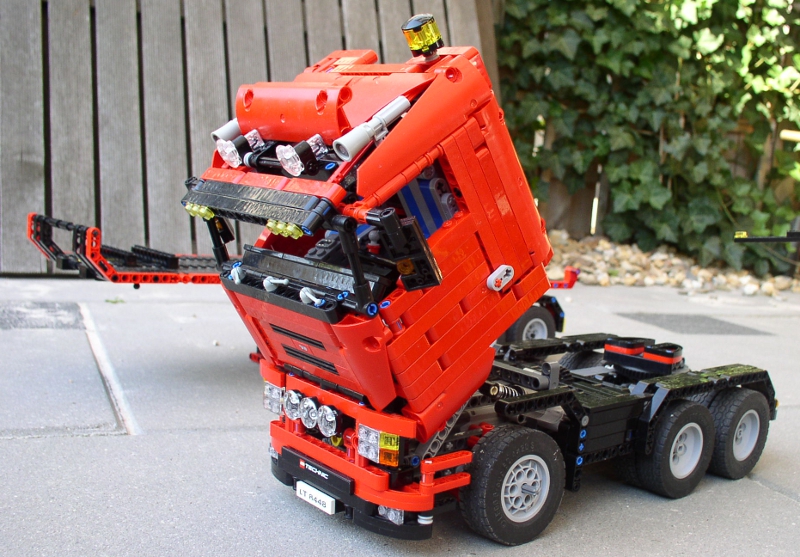 d_truck_front_02.jpg