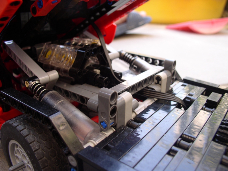 d_truck_front_07.jpg