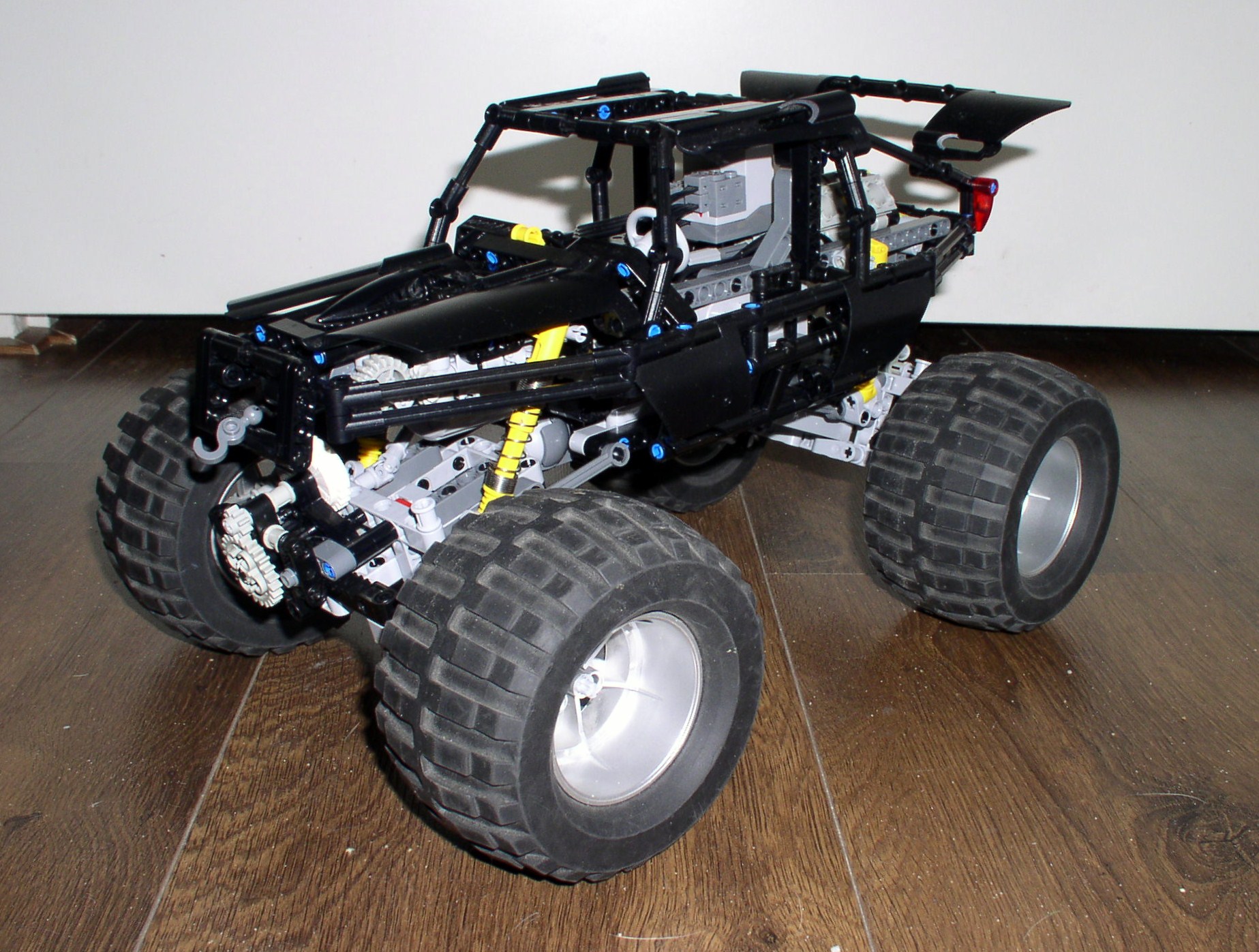 nico71_crawler05.jpg