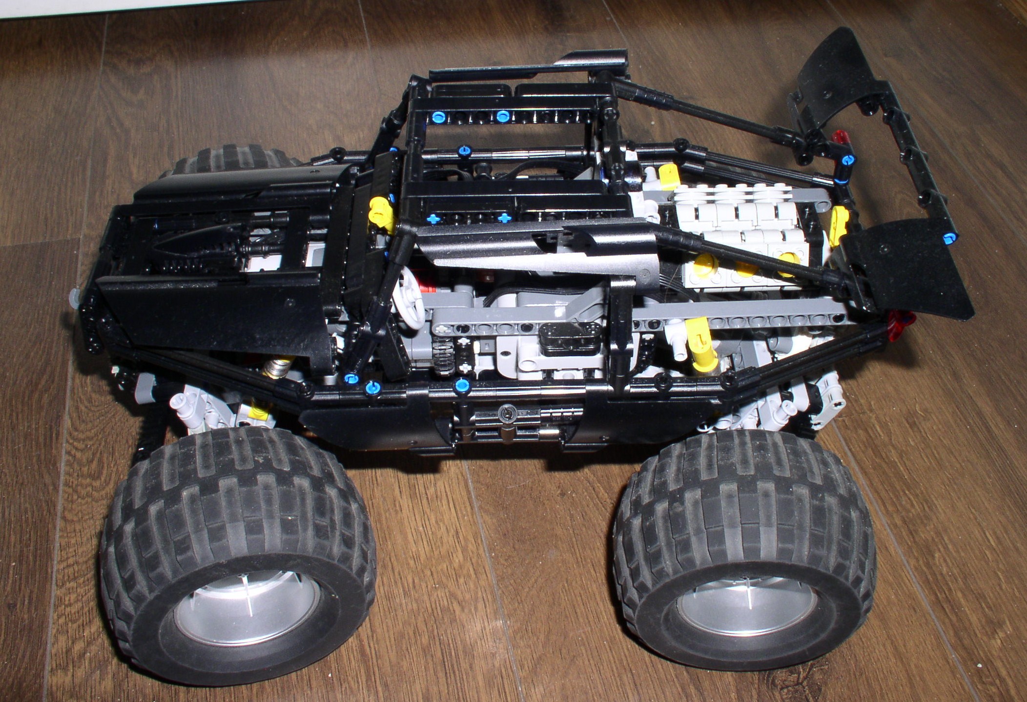 nico71_crawler12.jpg