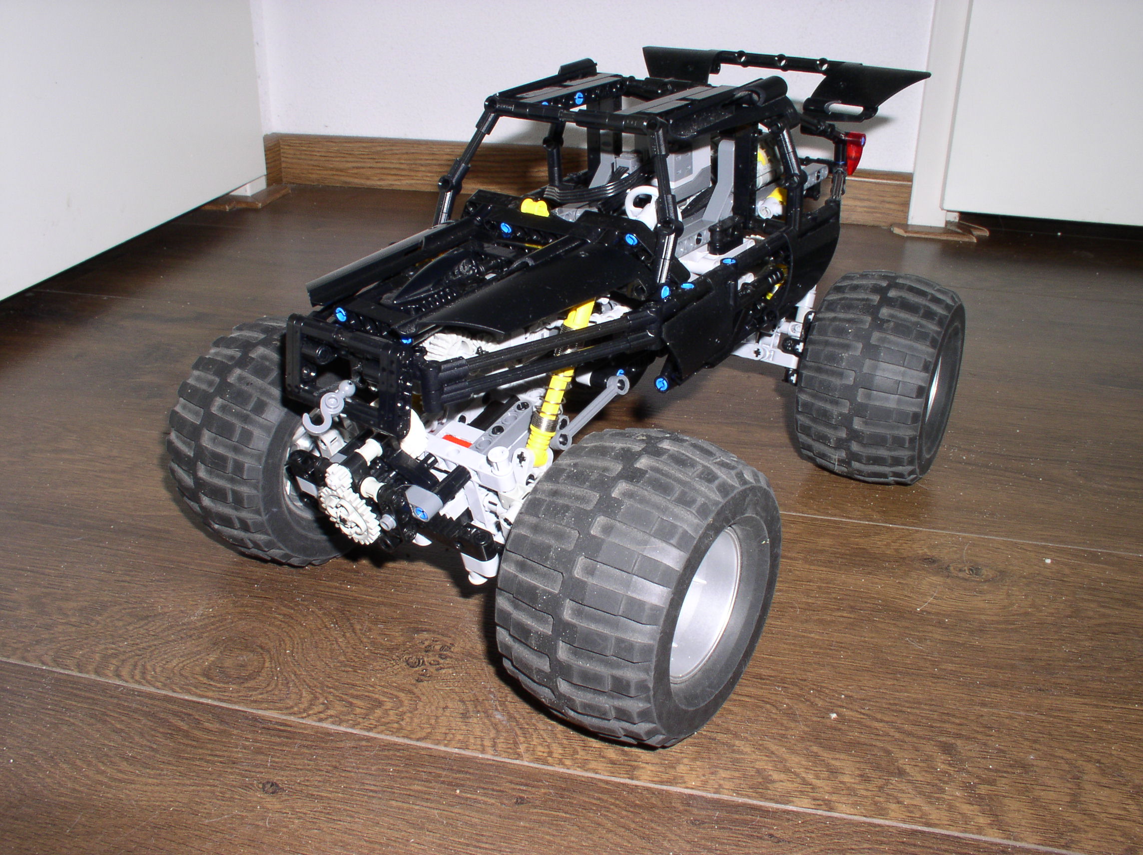 nico71_crawler18.jpg