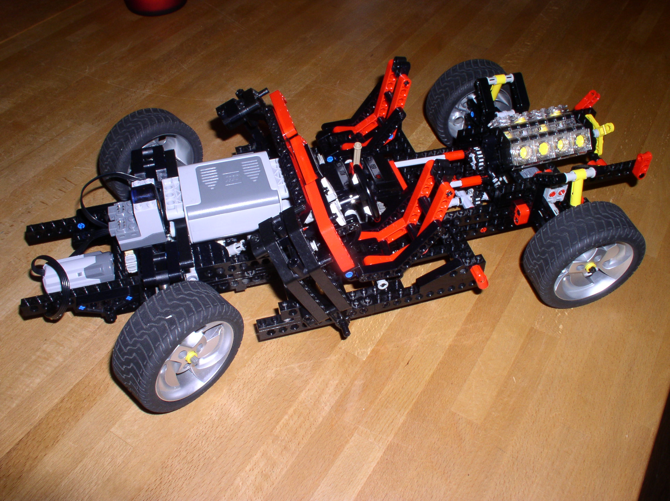 gchassis03.jpg