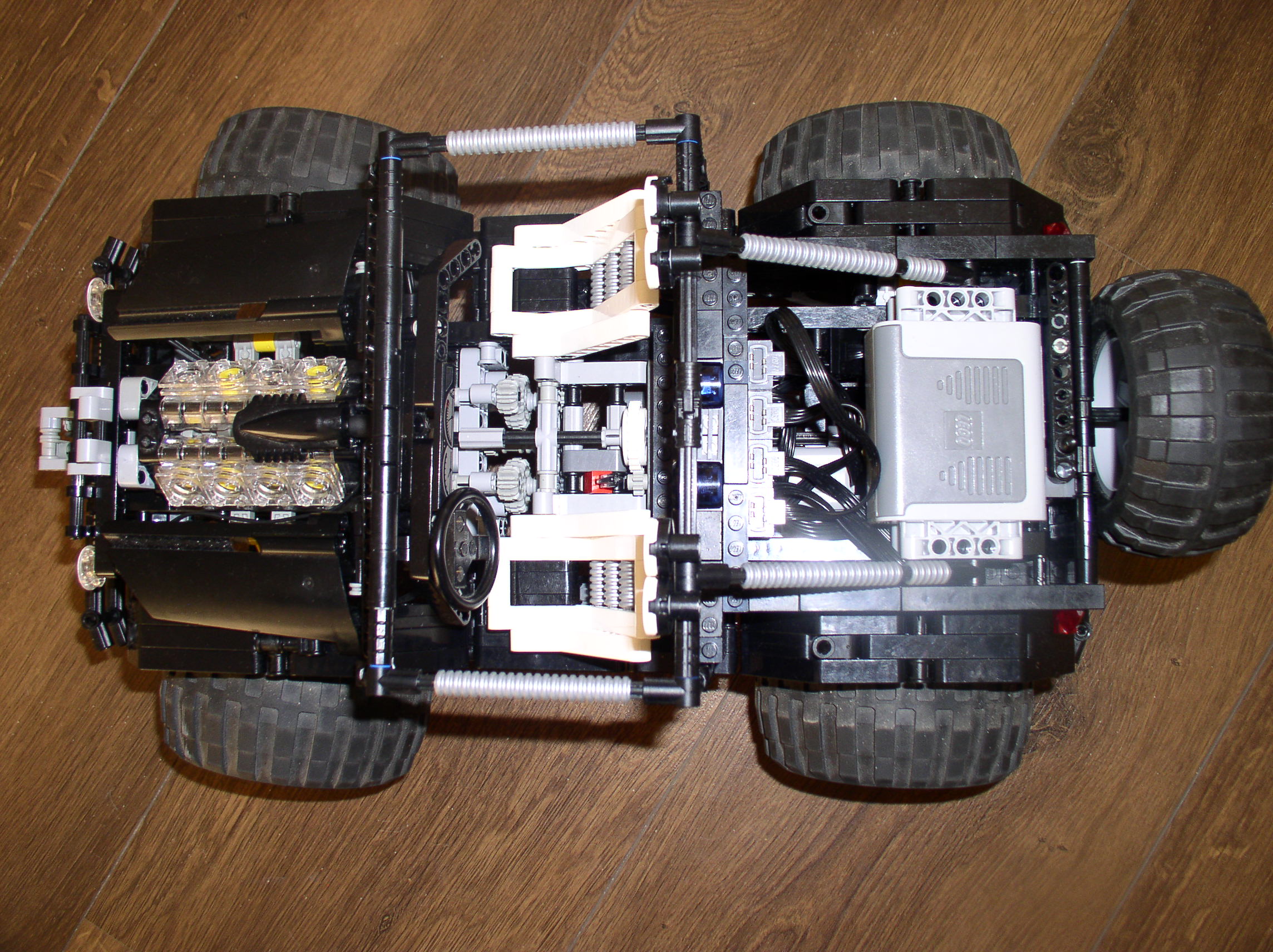 black-jeep-remote-control-03.jpg