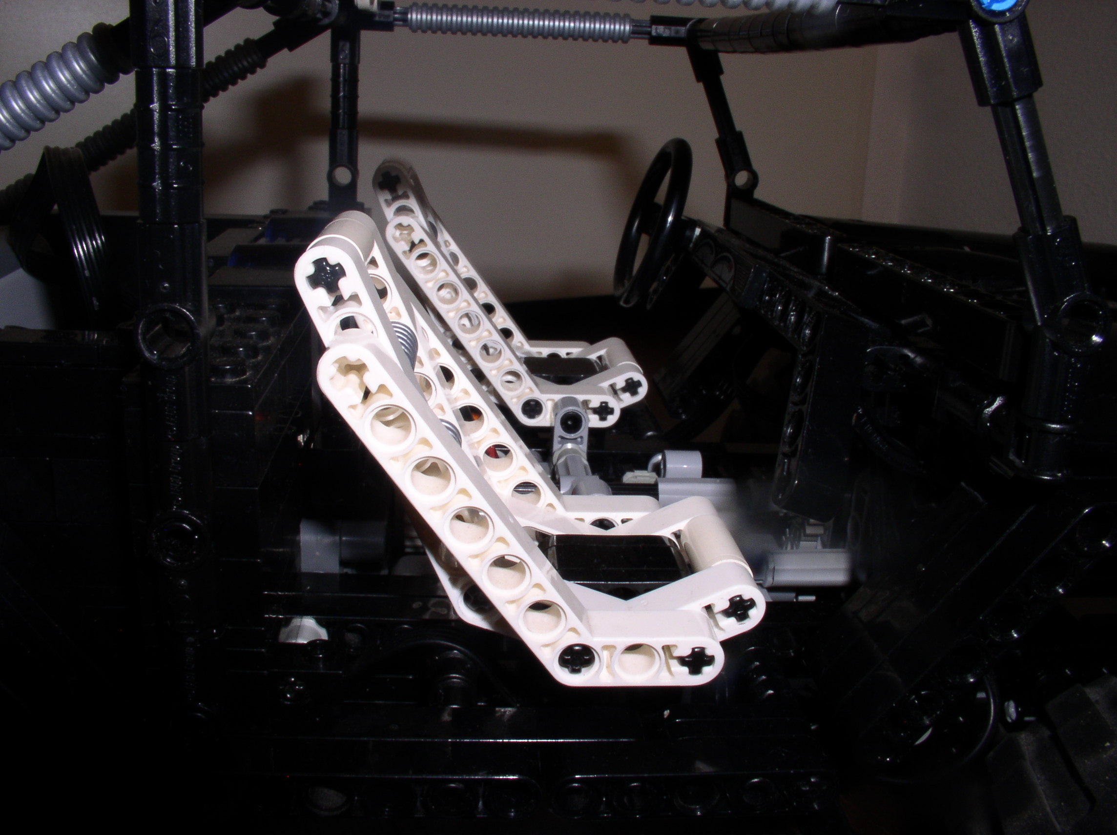 black-jeep-remote-control-06.jpg