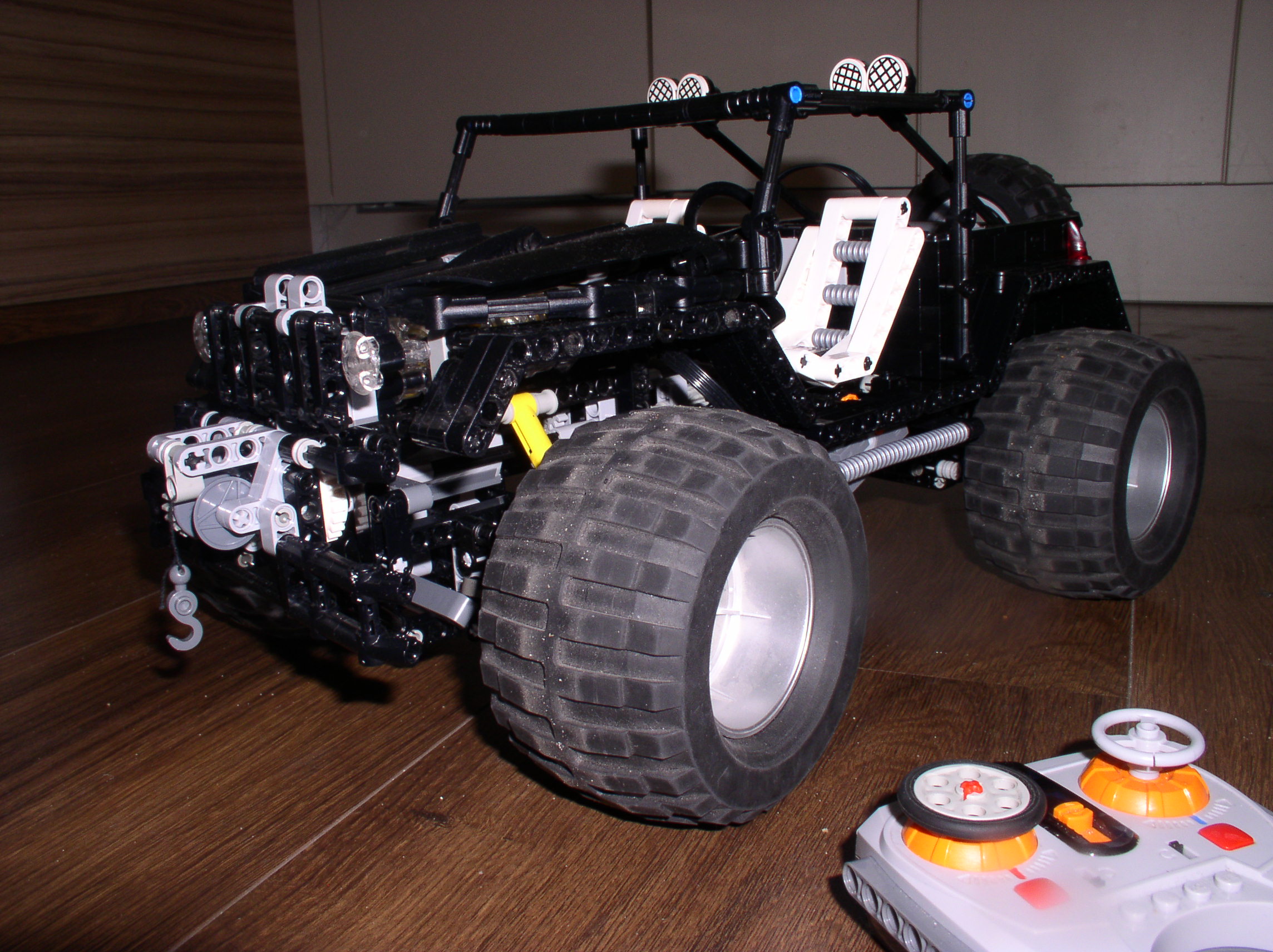 black-jeep-remote-control-23.jpg