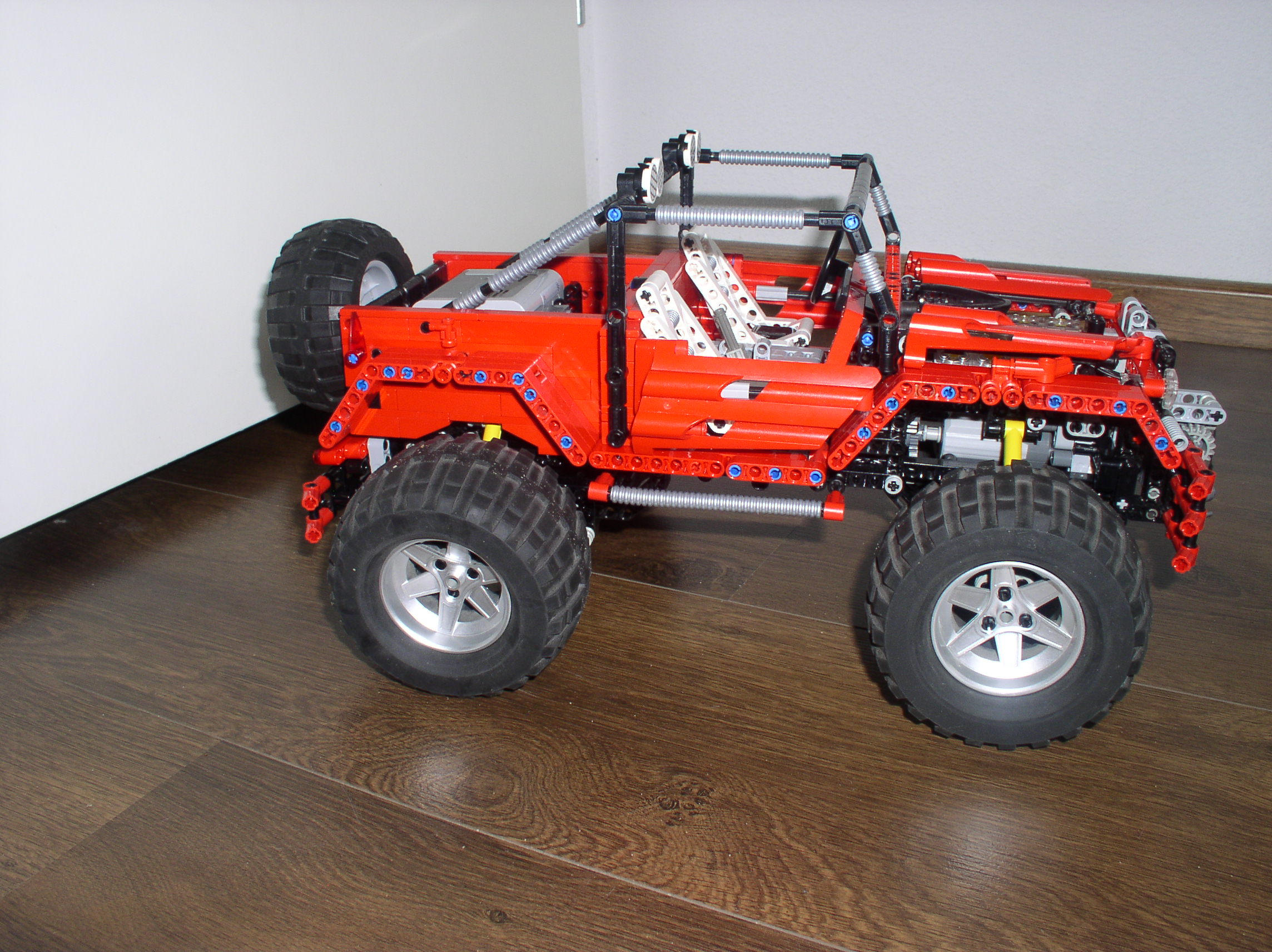 red-jeep-remote-control-11.jpg