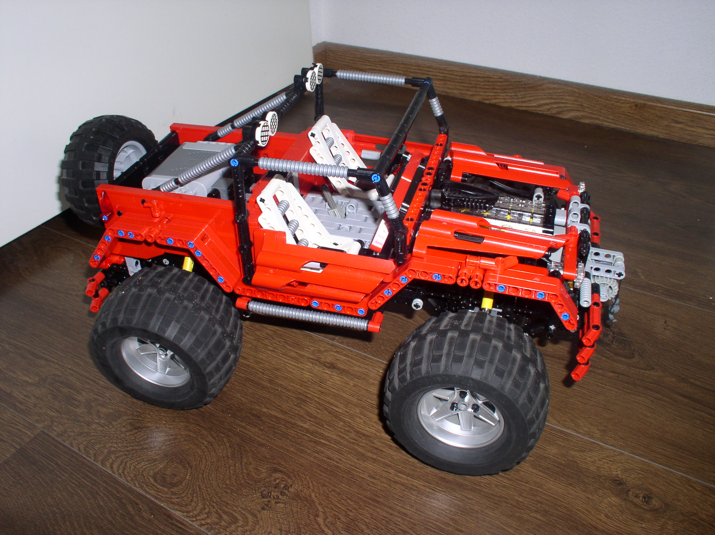 red-jeep-remote-control-12.jpg