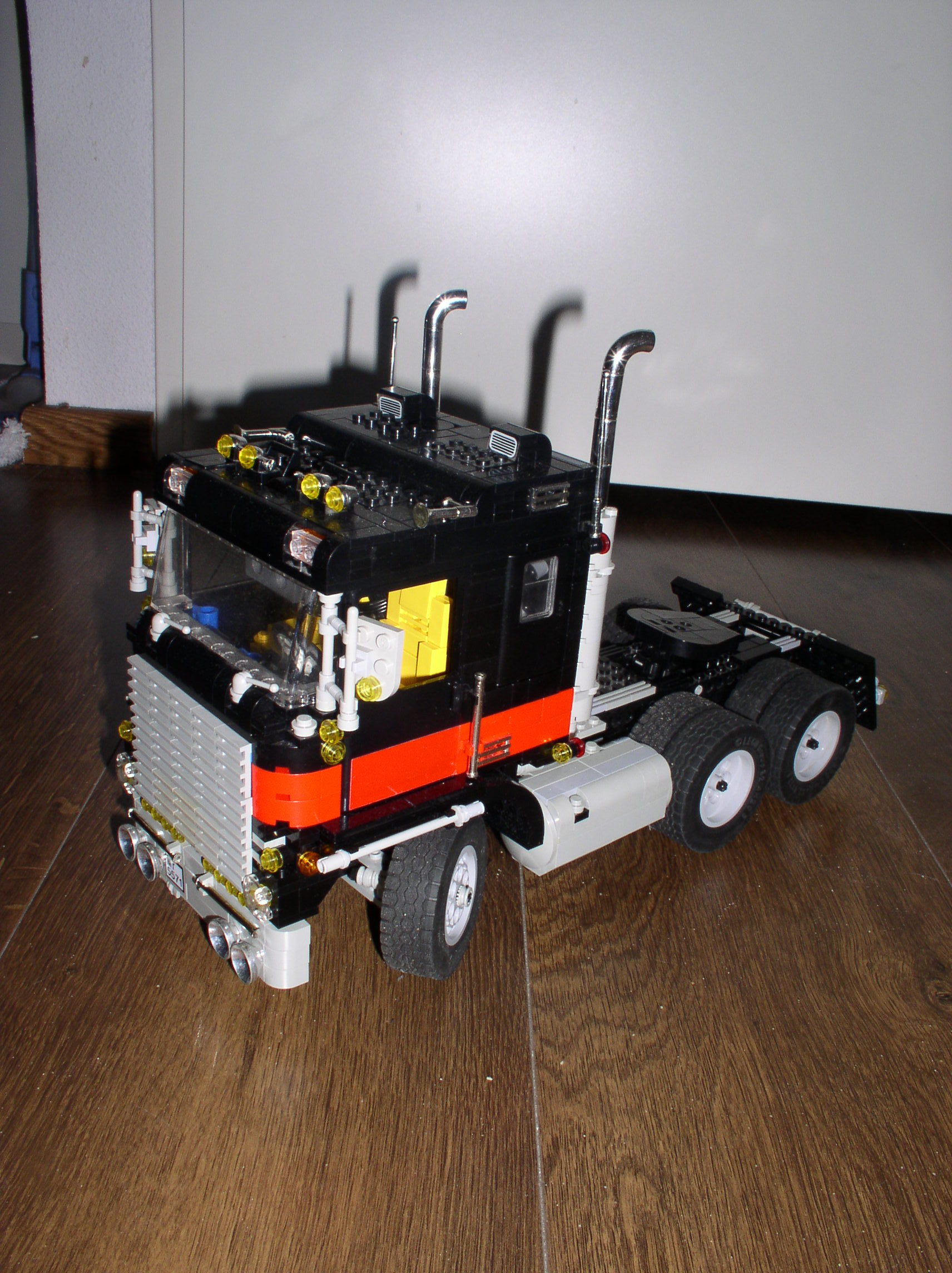 5571-truck-containertrailer-remote-control-17.jpg