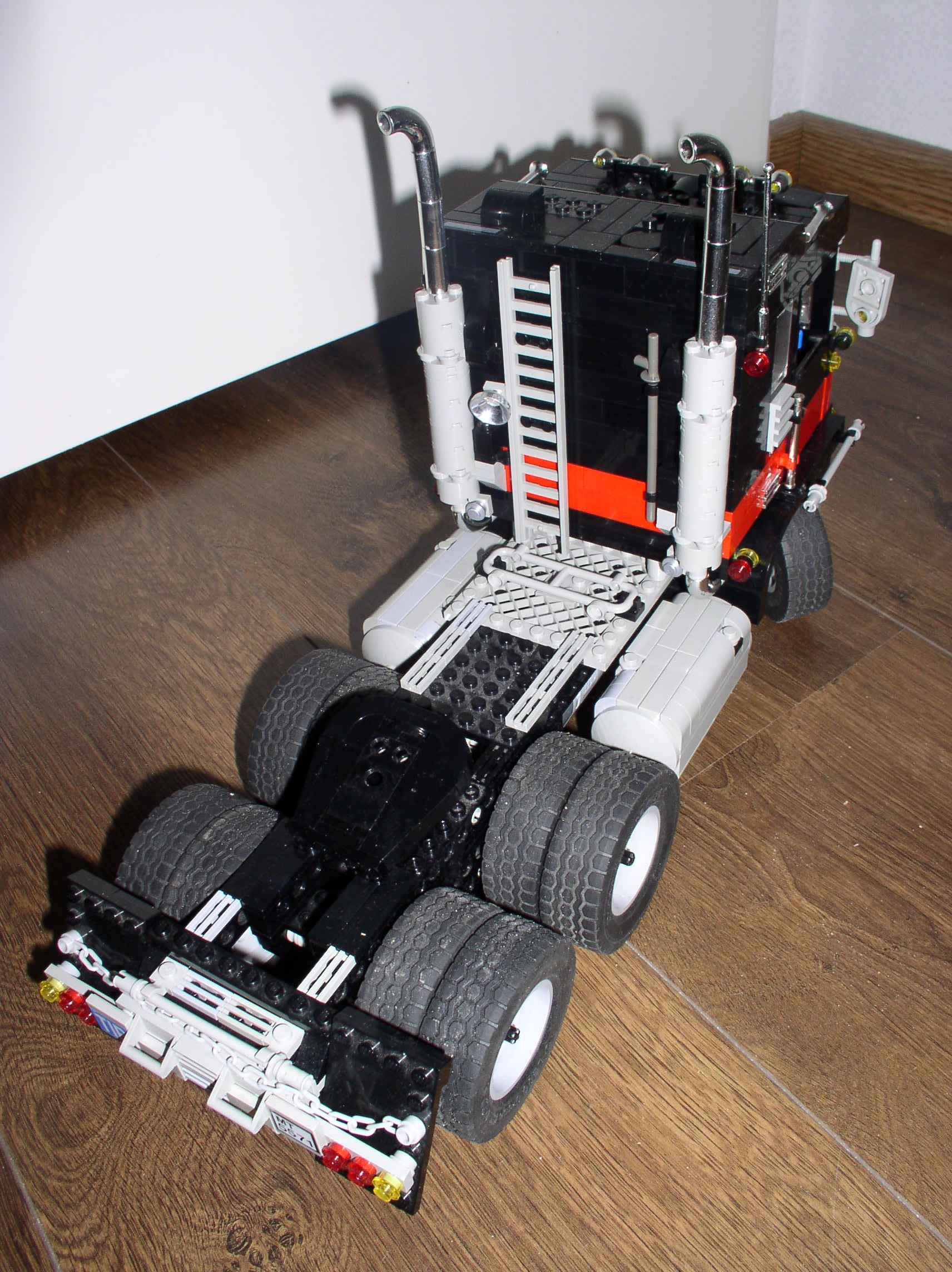 5571-truck-containertrailer-remote-control-30.jpg