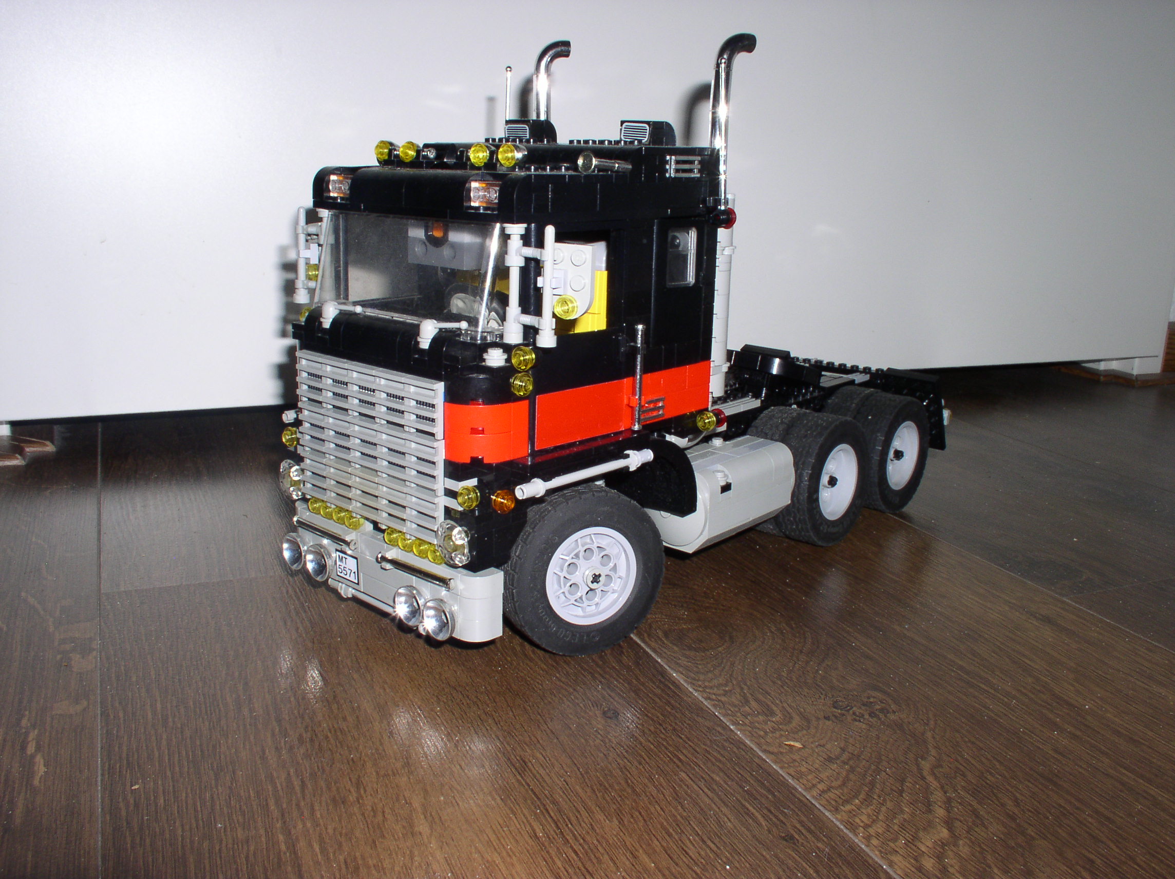 5571-truck-containertrailer-remote-control-40.jpg