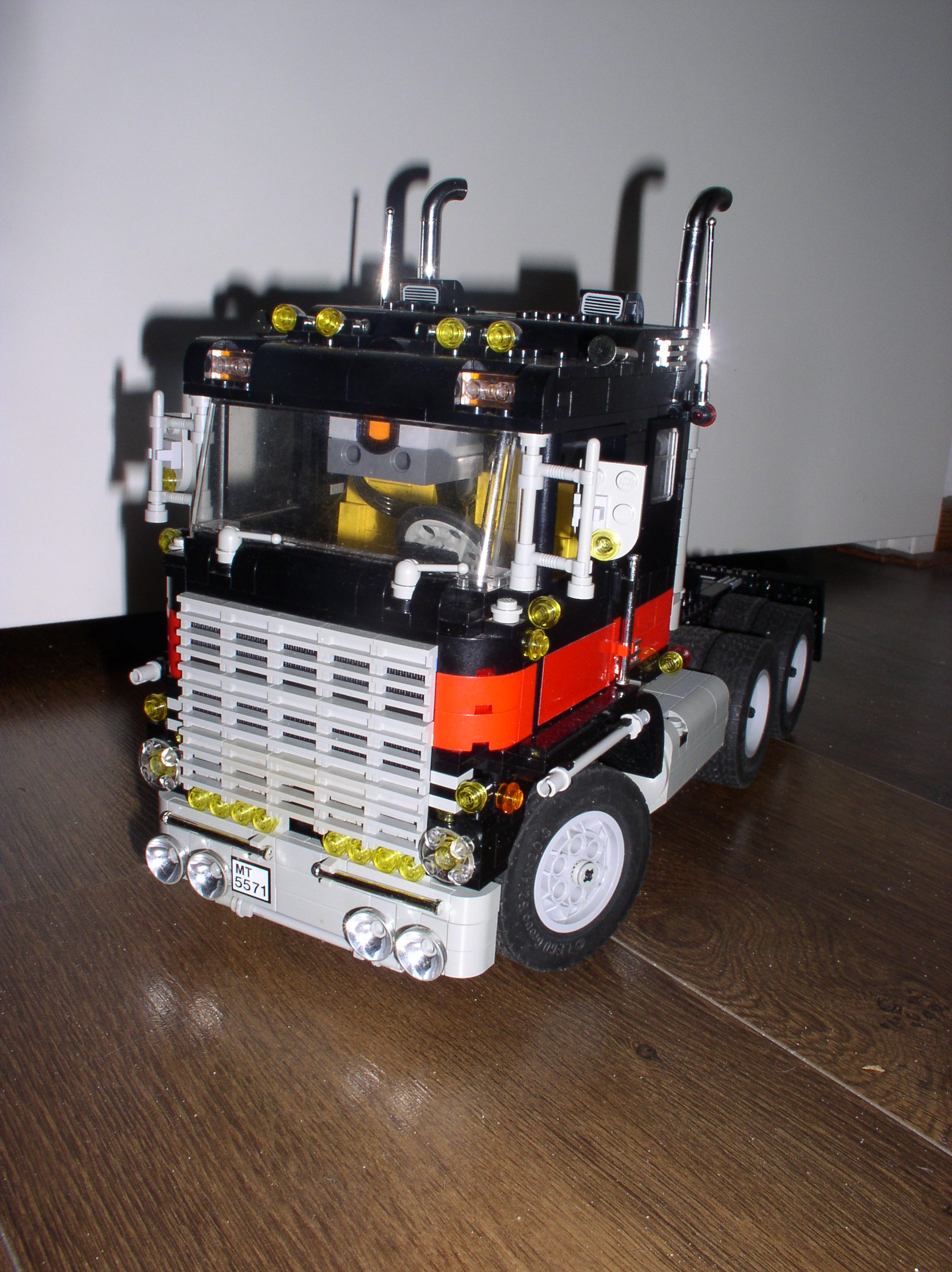 5571-truck-containertrailer-remote-control-42.jpg