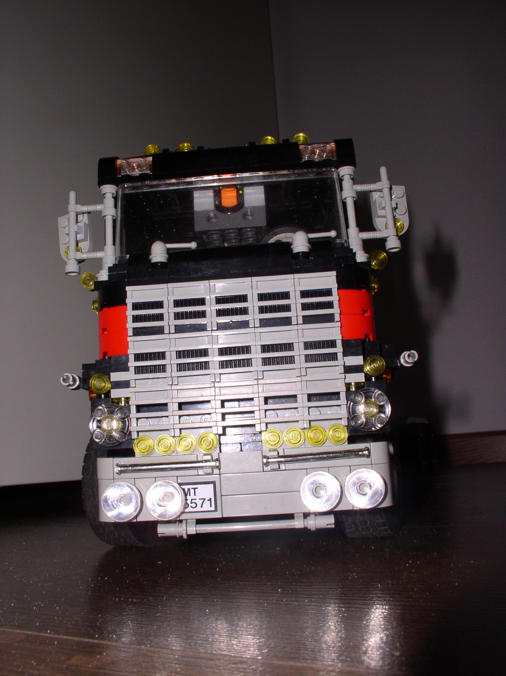 5571-truck-containertrailer-remote-control-46.jpg
