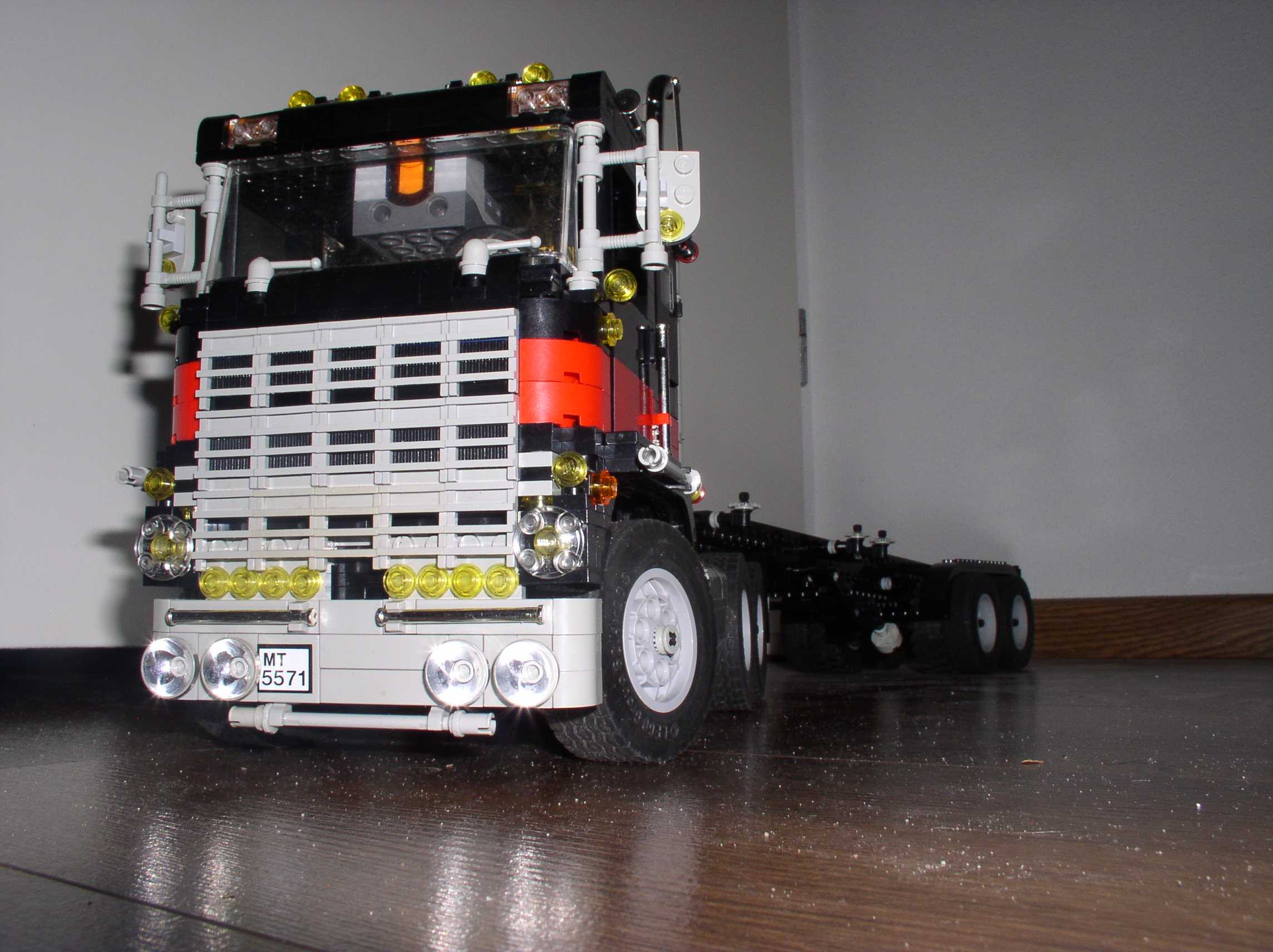 5571-truck-containertrailer-remote-control-49.jpg
