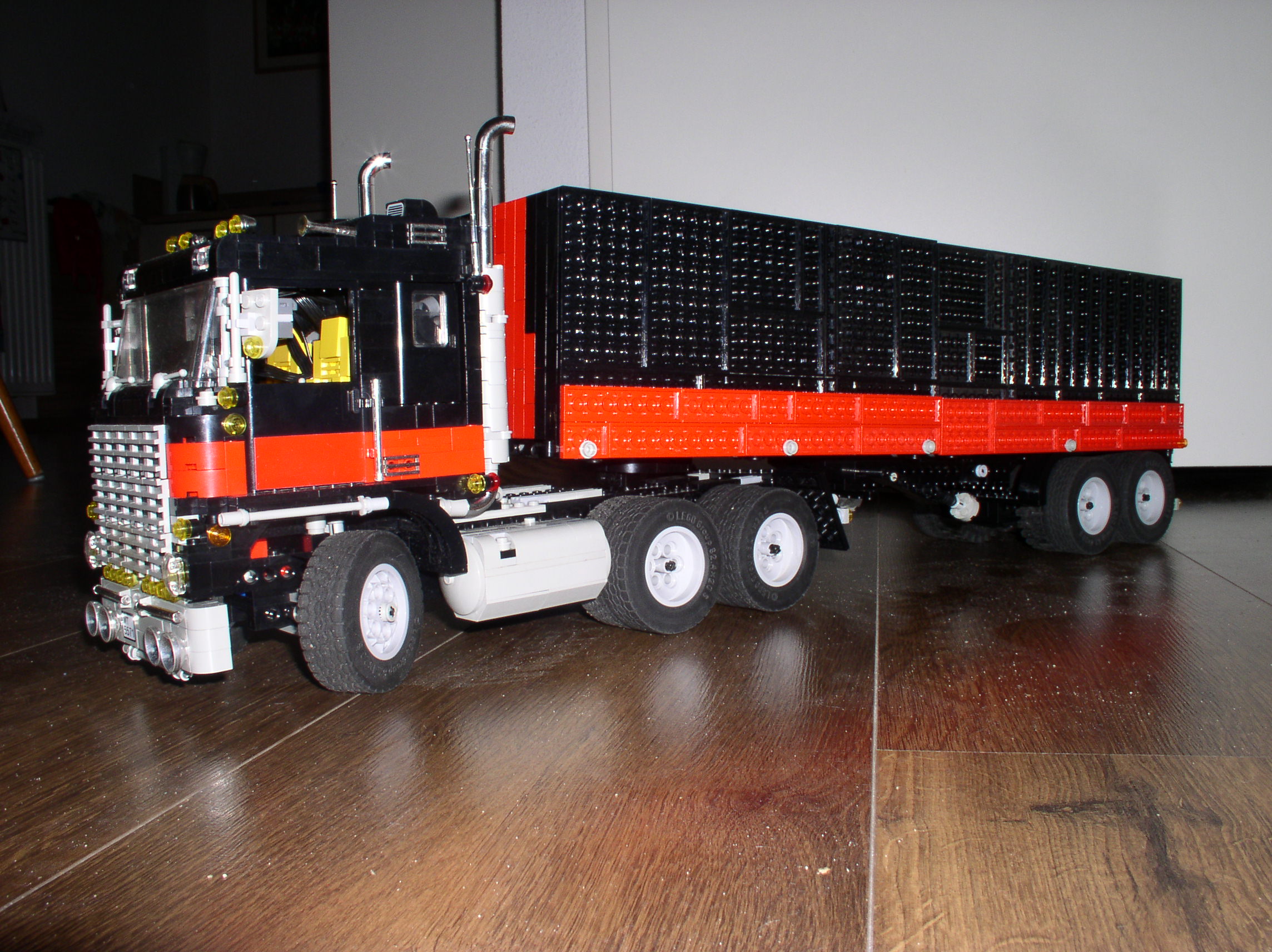 5571-truck-containertrailer-remote-control-62.jpg