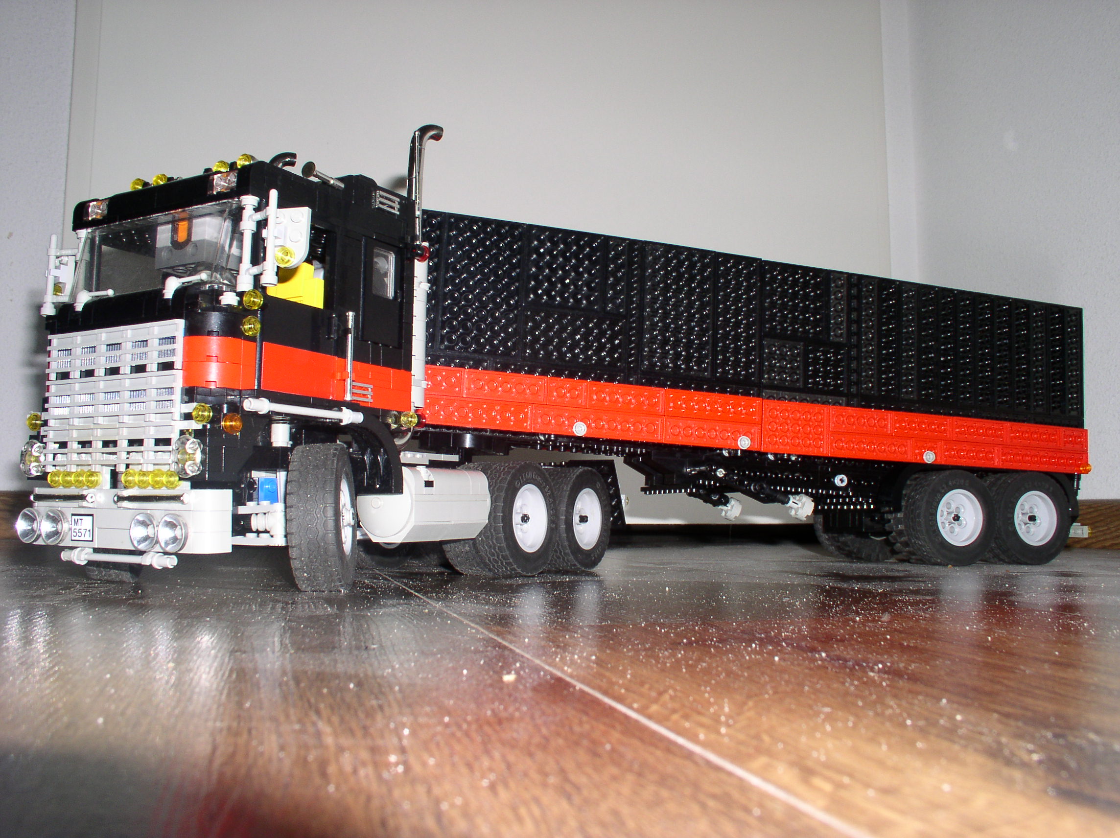 5571-truck-containertrailer-remote-control-63.jpg