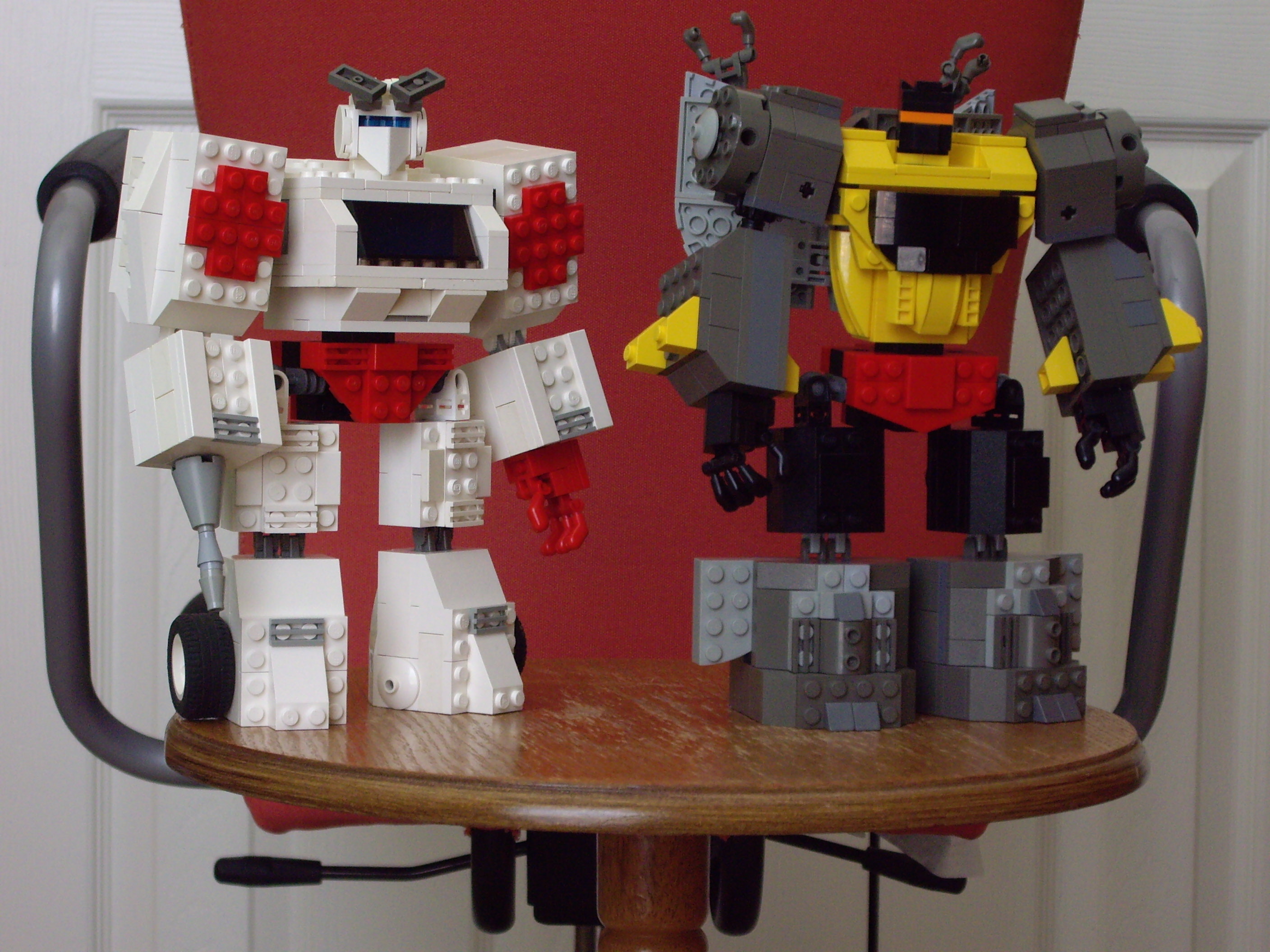 ratchet_with_grimlock.jpg
