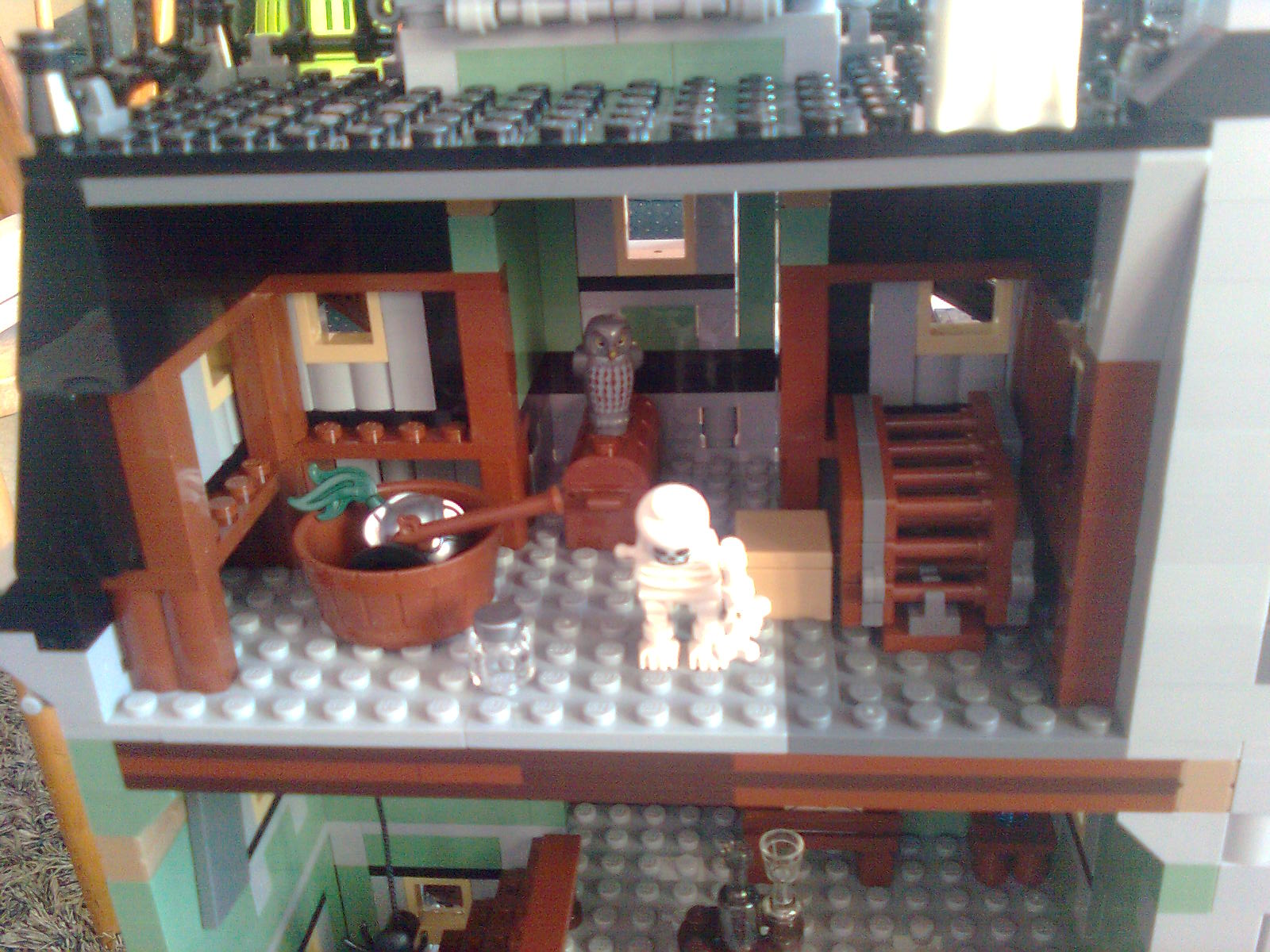frontceiling.jpg