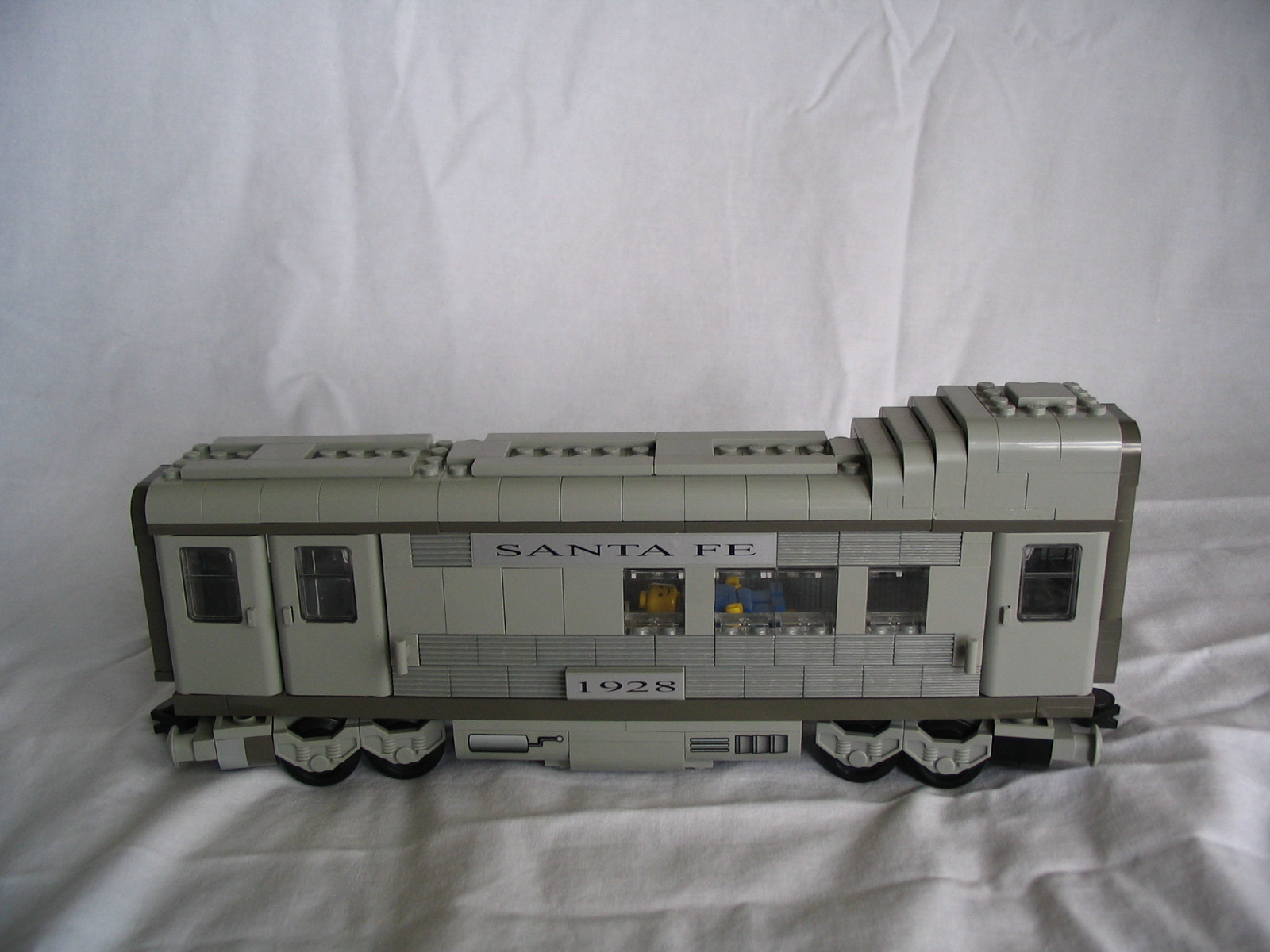 101_sf_high_level-baggage_car.jpg
