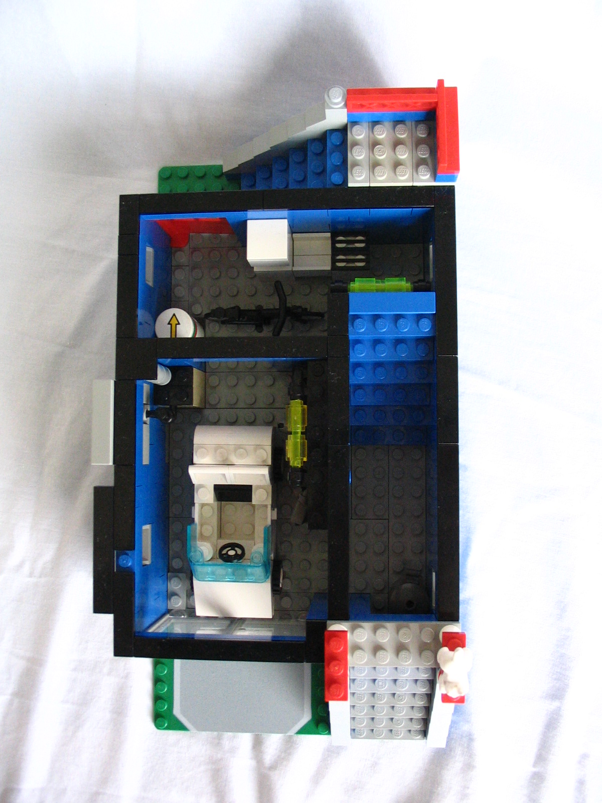 111_victorian_house.jpg