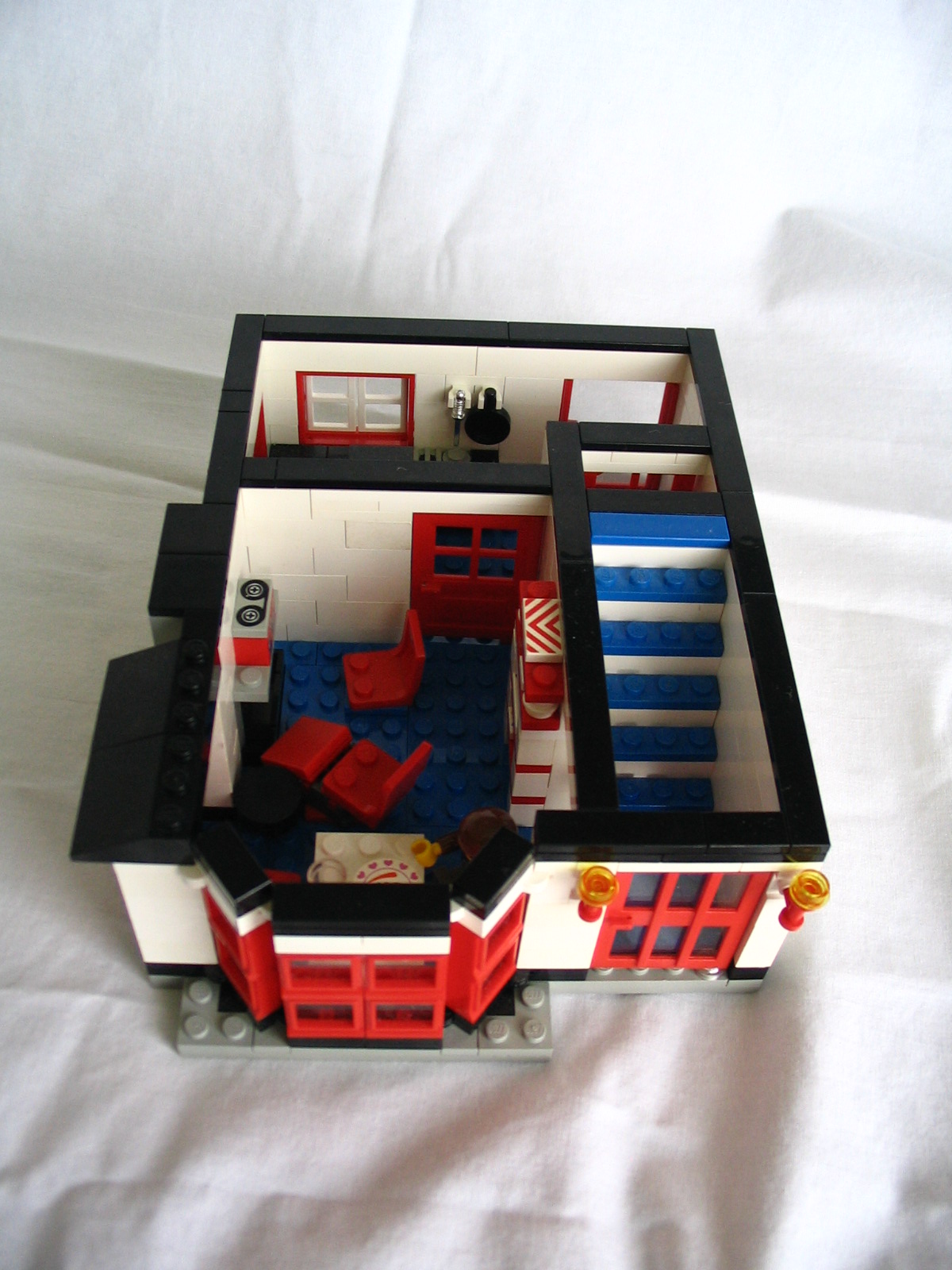 112_victorian_house.jpg