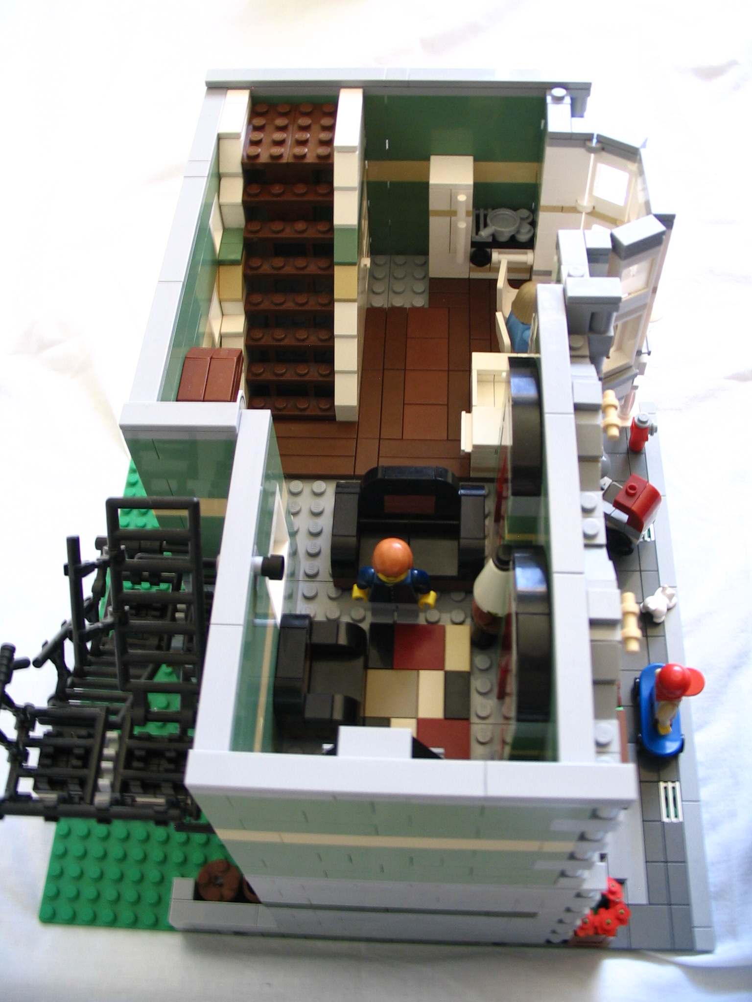 109_furnished_green_grocer.jpg