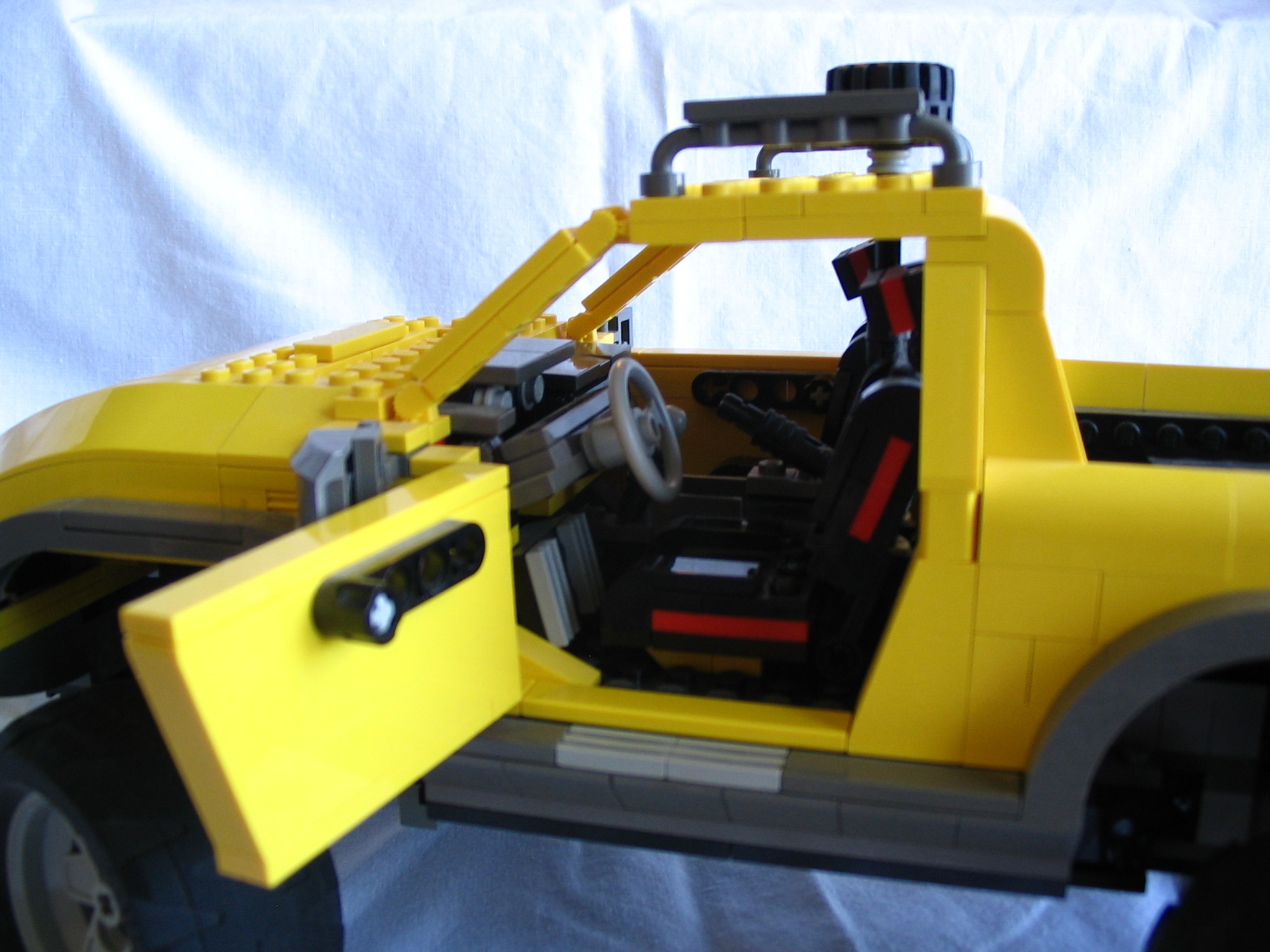 107_yel_truck.jpg