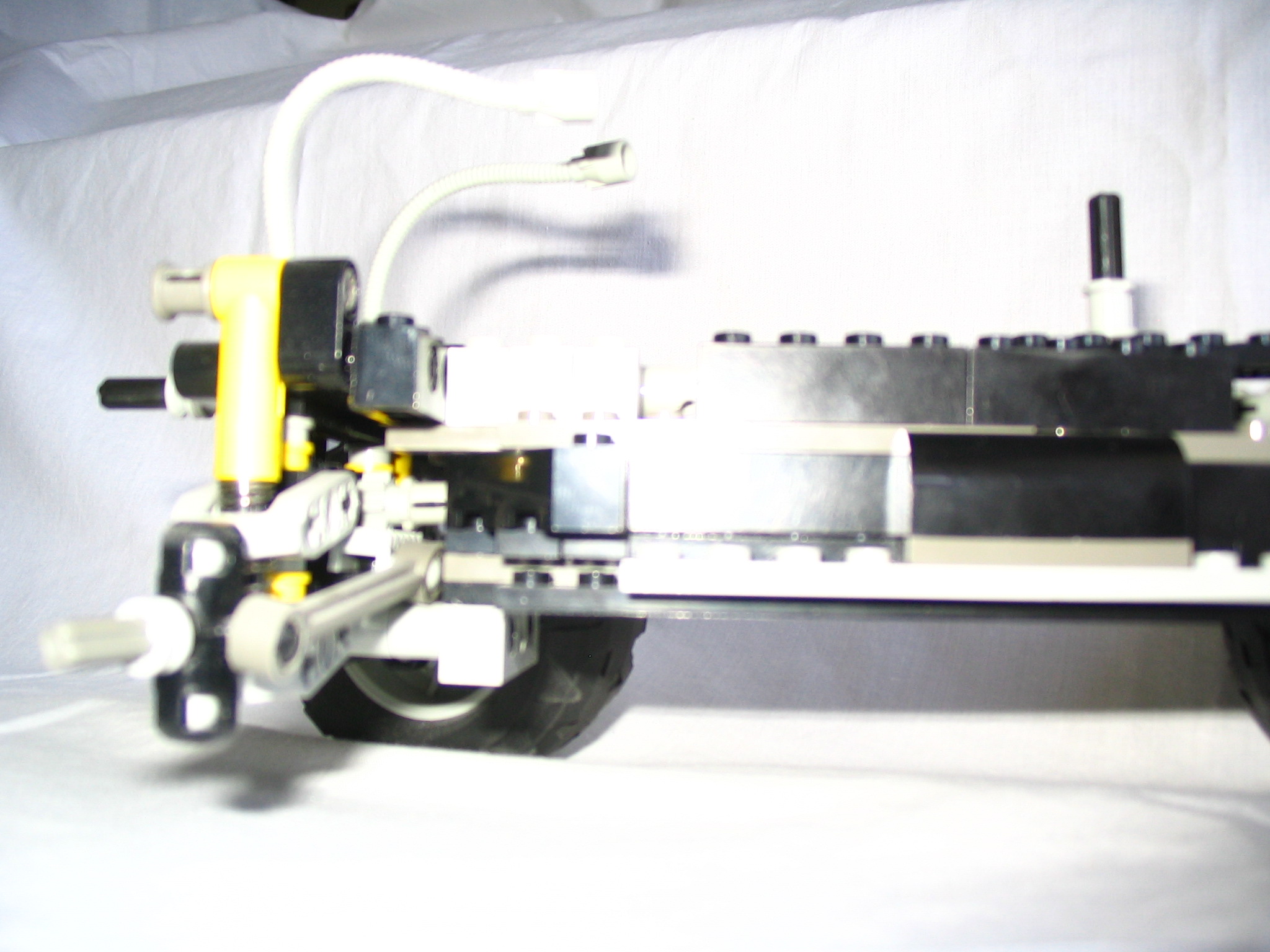 118_yel_truck.jpg