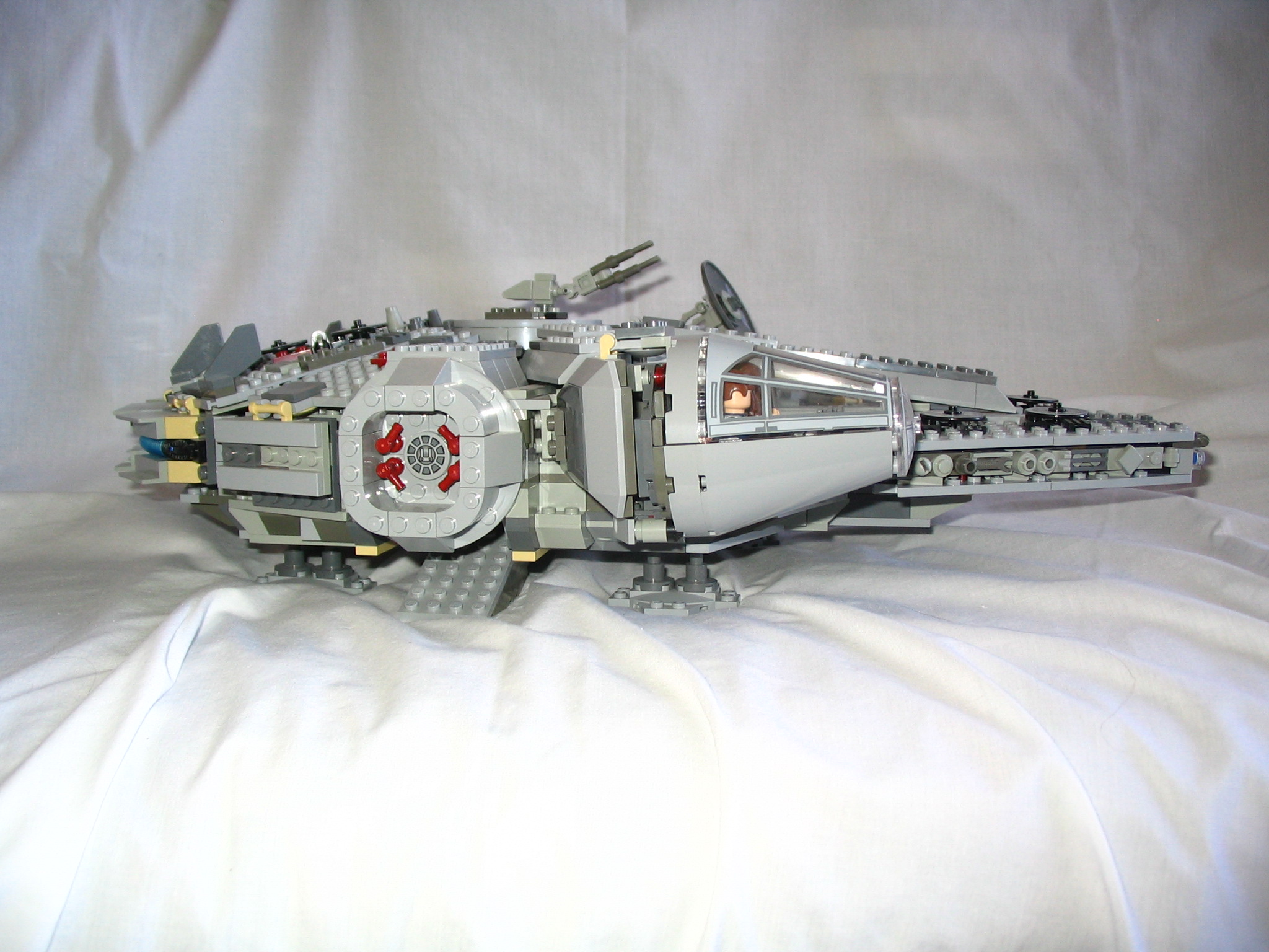 105_mil_falcon.jpg